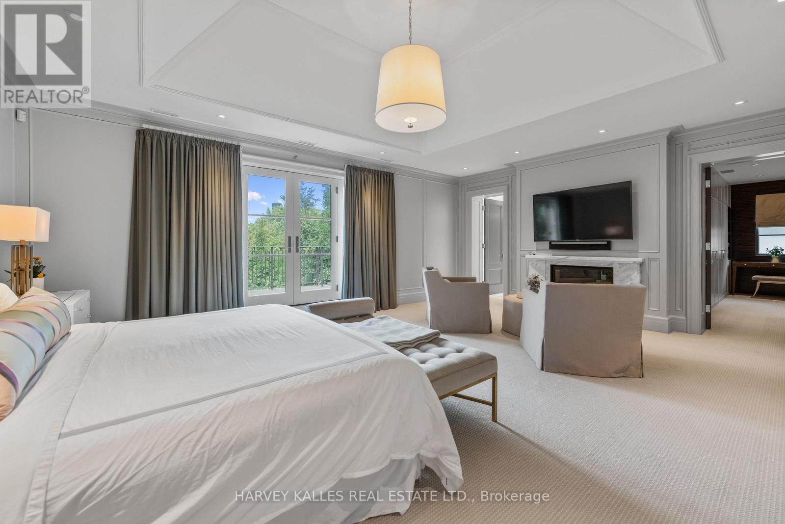 221 Dunvegan Road, Toronto, Ontario M5P 2P3 - Photo 9 - C13109682
