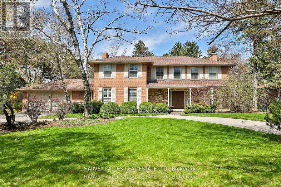 38 FIFESHIRE ROAD, Toronto, Ontario