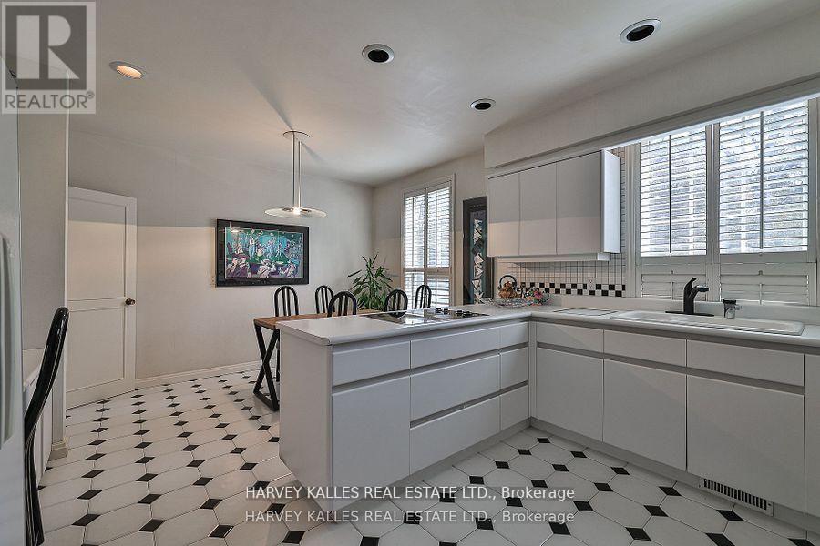 38 Fifeshire Road, Toronto, Ontario M2L 2G6 - Photo 12 - C13109790