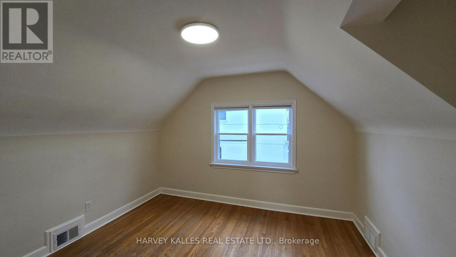 Upper - 279 Cornelius Parkway, Toronto, Ontario M3K 1T6 - Photo 23 - W13113674