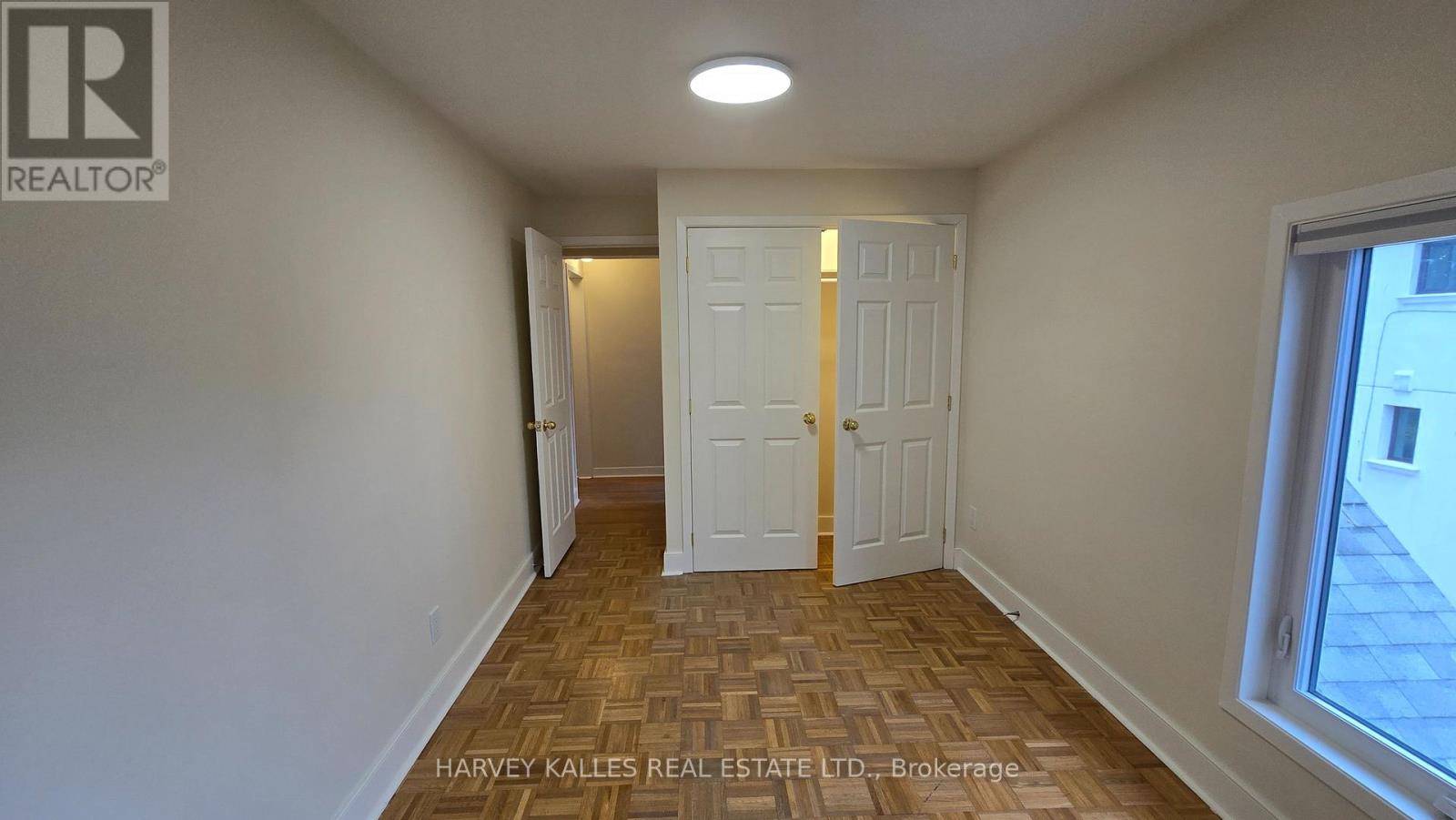 Upper - 279 Cornelius Parkway, Toronto, Ontario M3K 1T6 - Photo 26 - W13113674