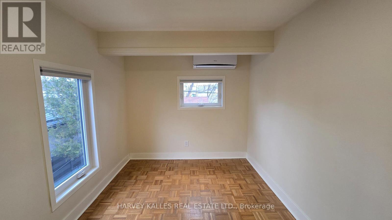 Upper - 279 Cornelius Parkway, Toronto, Ontario M3K 1T6 - Photo 27 - W13113674
