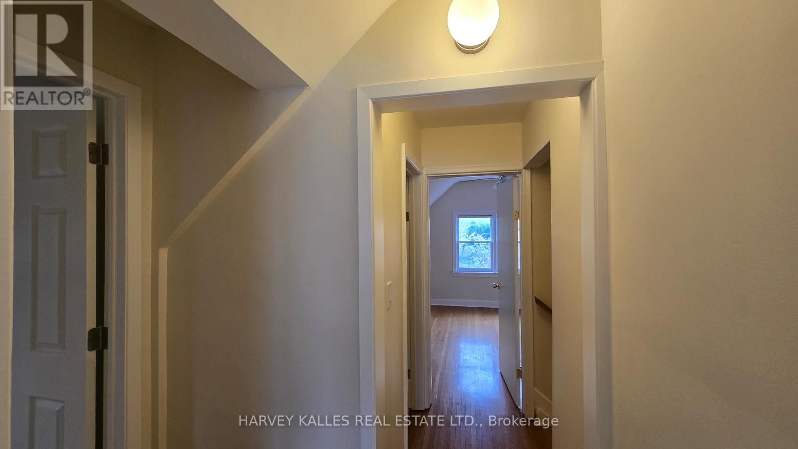 Upper - 279 Cornelius Parkway, Toronto, Ontario M3K 1T6 - Photo 28 - W13113674