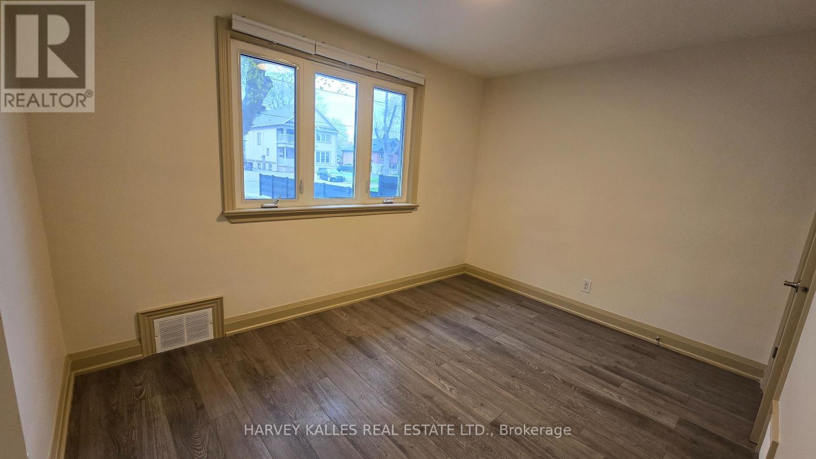 Main - 279 Cornelius Parkway, Toronto, Ontario  M3K 1T6 - Photo 33 - W13113698