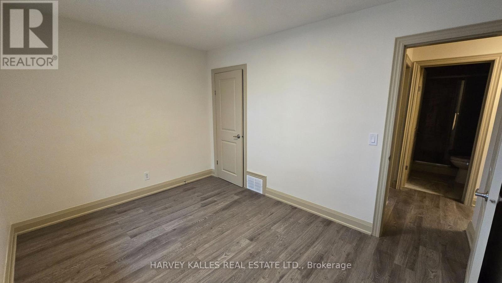 Main - 279 Cornelius Parkway, Toronto, Ontario  M3K 1T6 - Photo 34 - W13113698