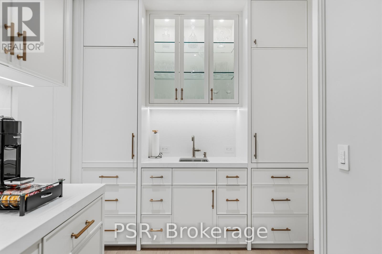117 Yonge Boulevard, Toronto, Ontario  M5M 3H2 - Photo 13 - C13116970