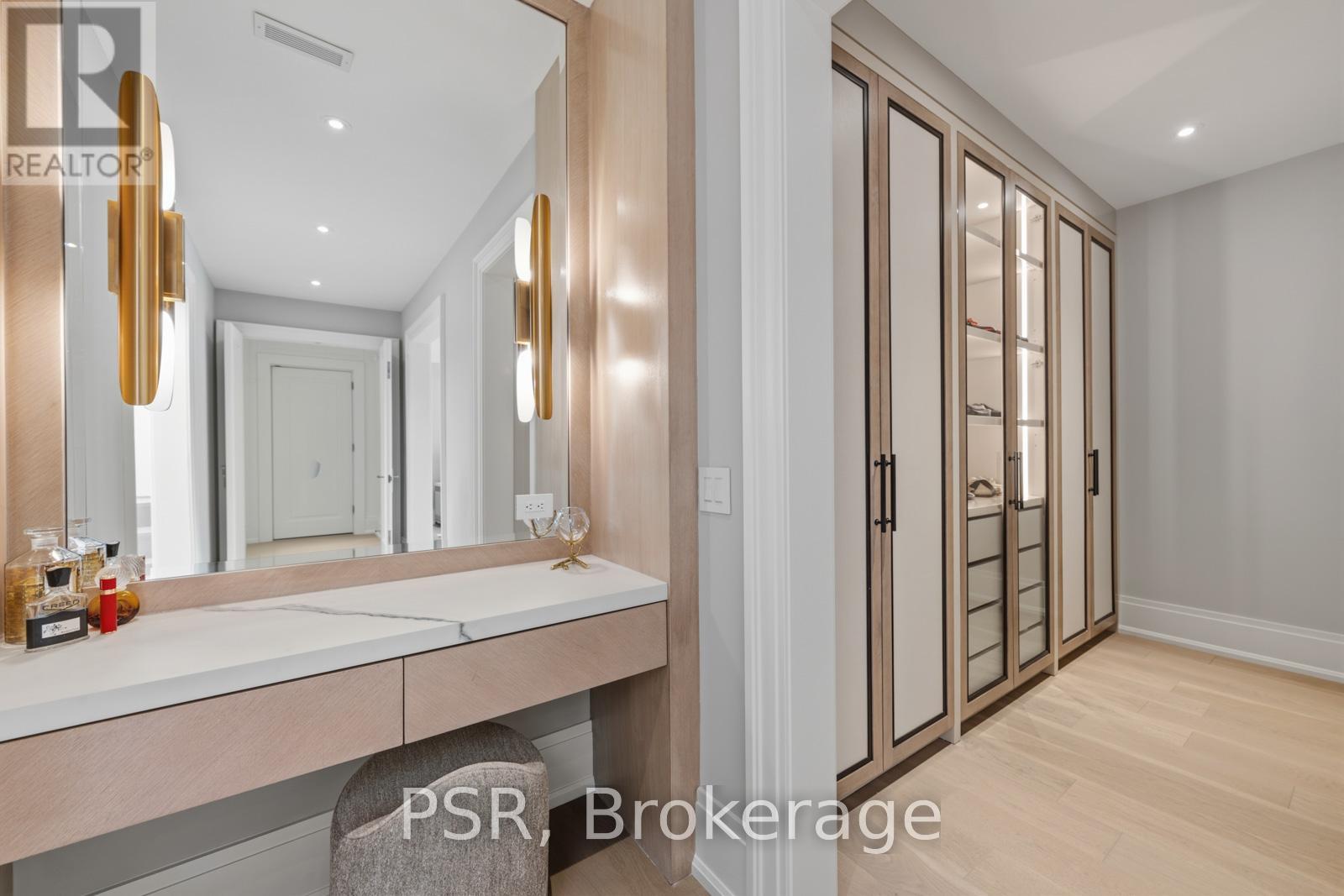 117 Yonge Boulevard, Toronto, Ontario  M5M 3H2 - Photo 25 - C13116970