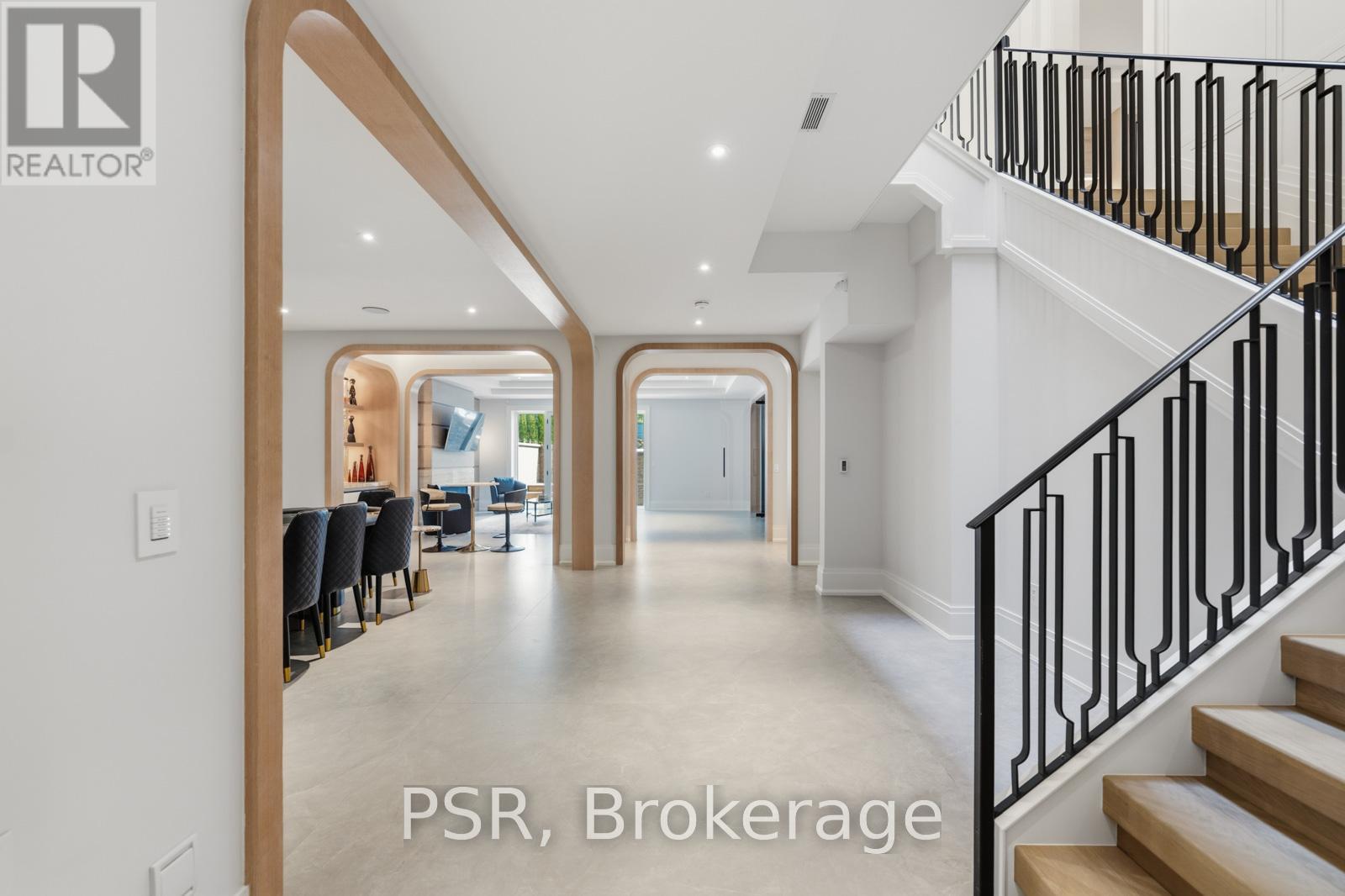 117 Yonge Boulevard, Toronto, Ontario  M5M 3H2 - Photo 38 - C13116970