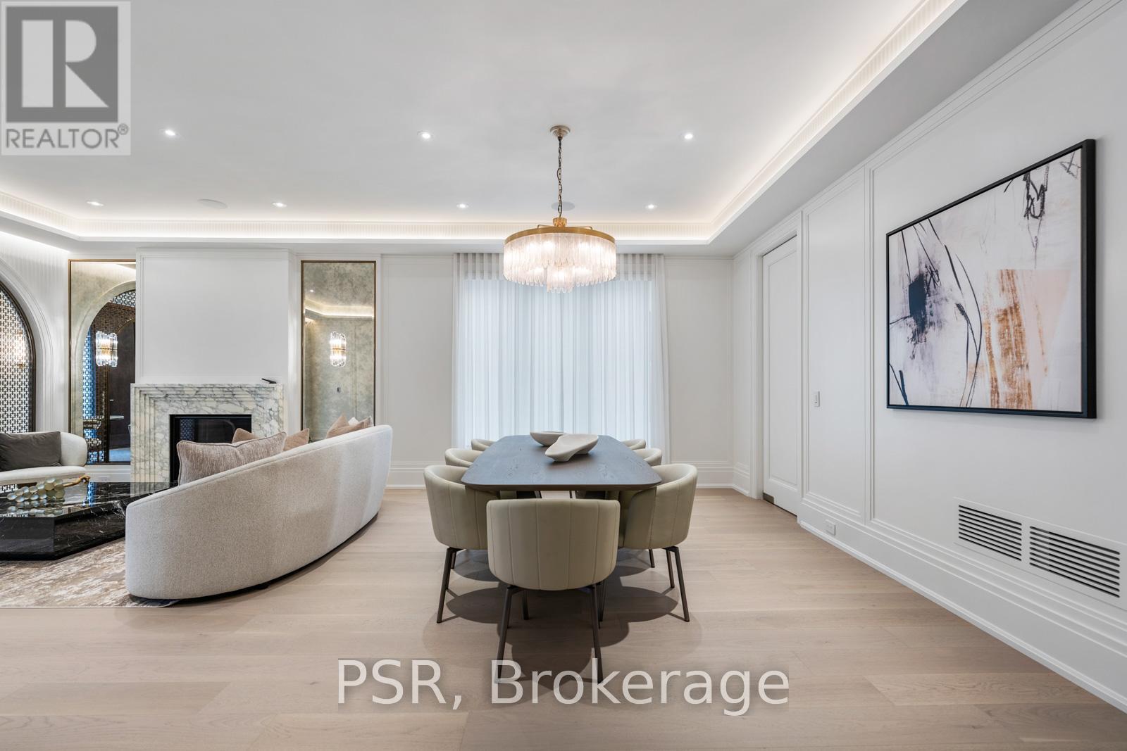 117 Yonge Boulevard, Toronto, Ontario  M5M 3H2 - Photo 4 - C13116970