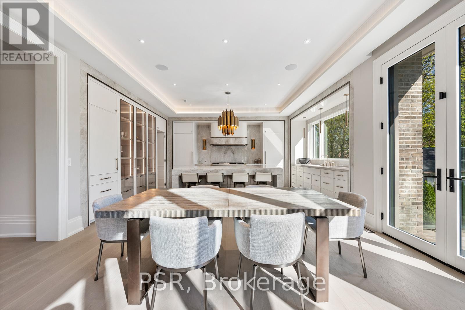 117 Yonge Boulevard, Toronto, Ontario  M5M 3H2 - Photo 8 - C13116970