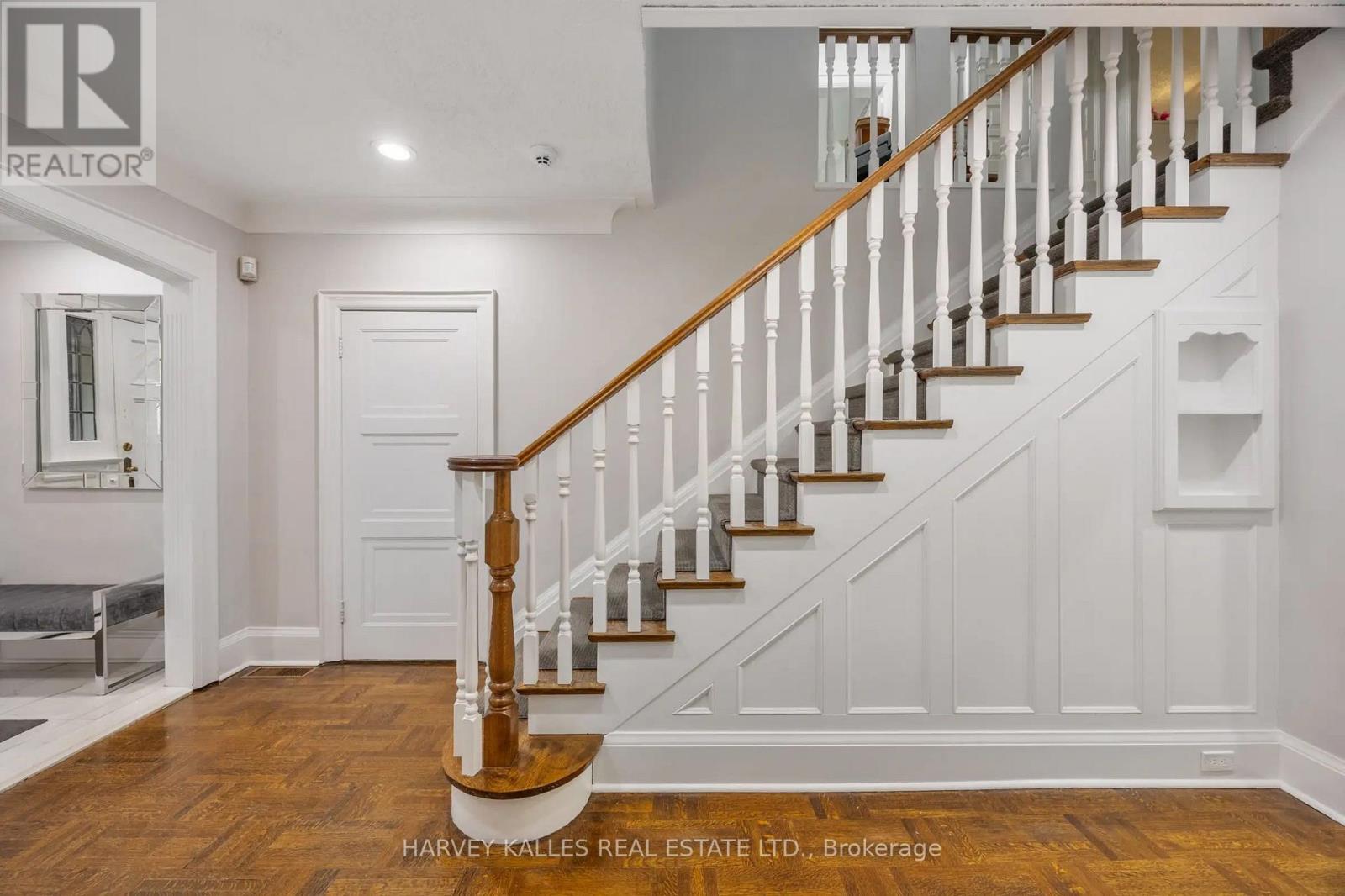 141 Old Forest Hill Road, Toronto, Ontario  M5N 2N7 - Photo 7 - C13119552