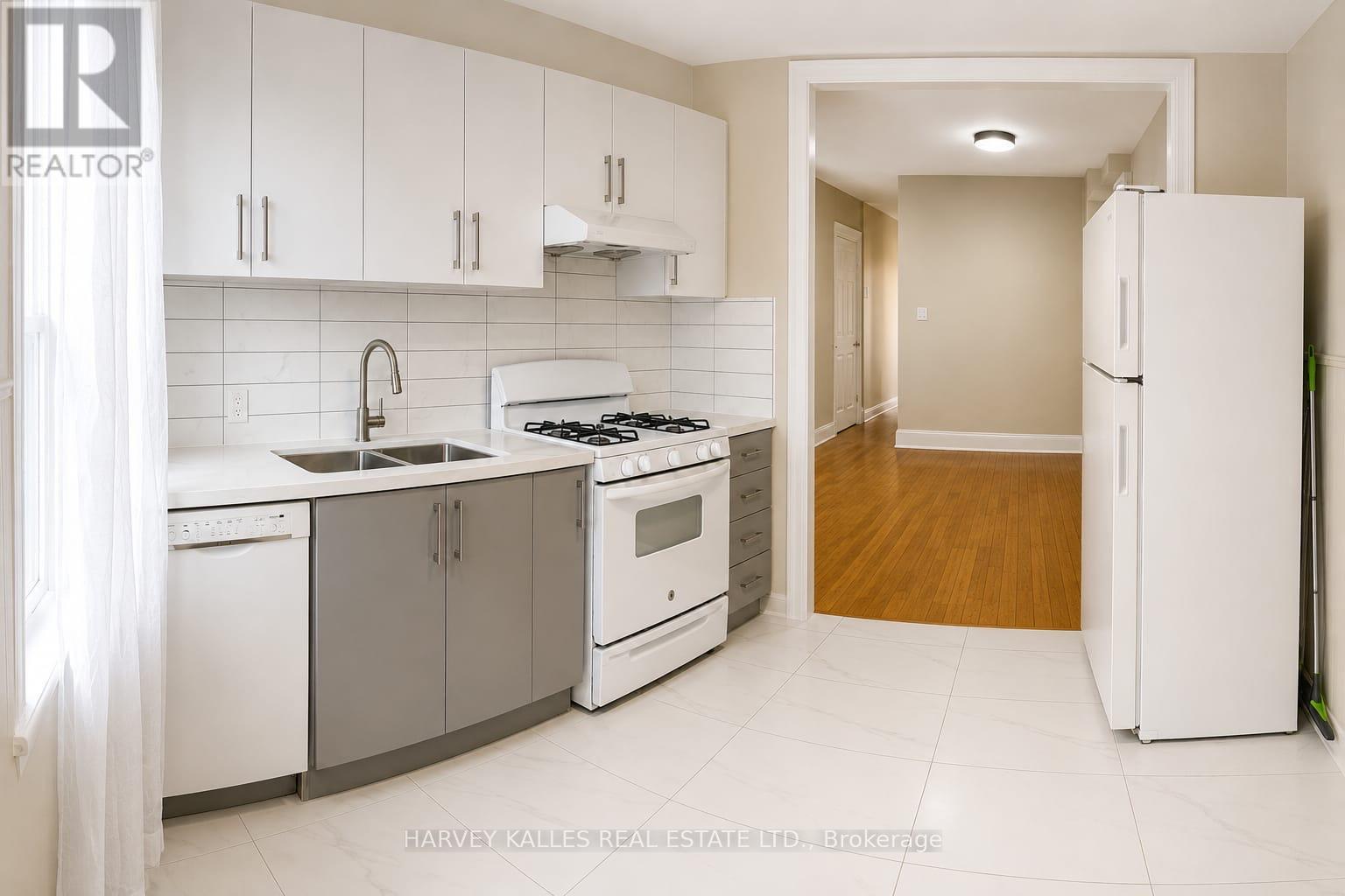 2nd Flr - 1355 Danforth Avenue, Toronto, Ontario  M4J 1N1 - Photo 6 - E13121410