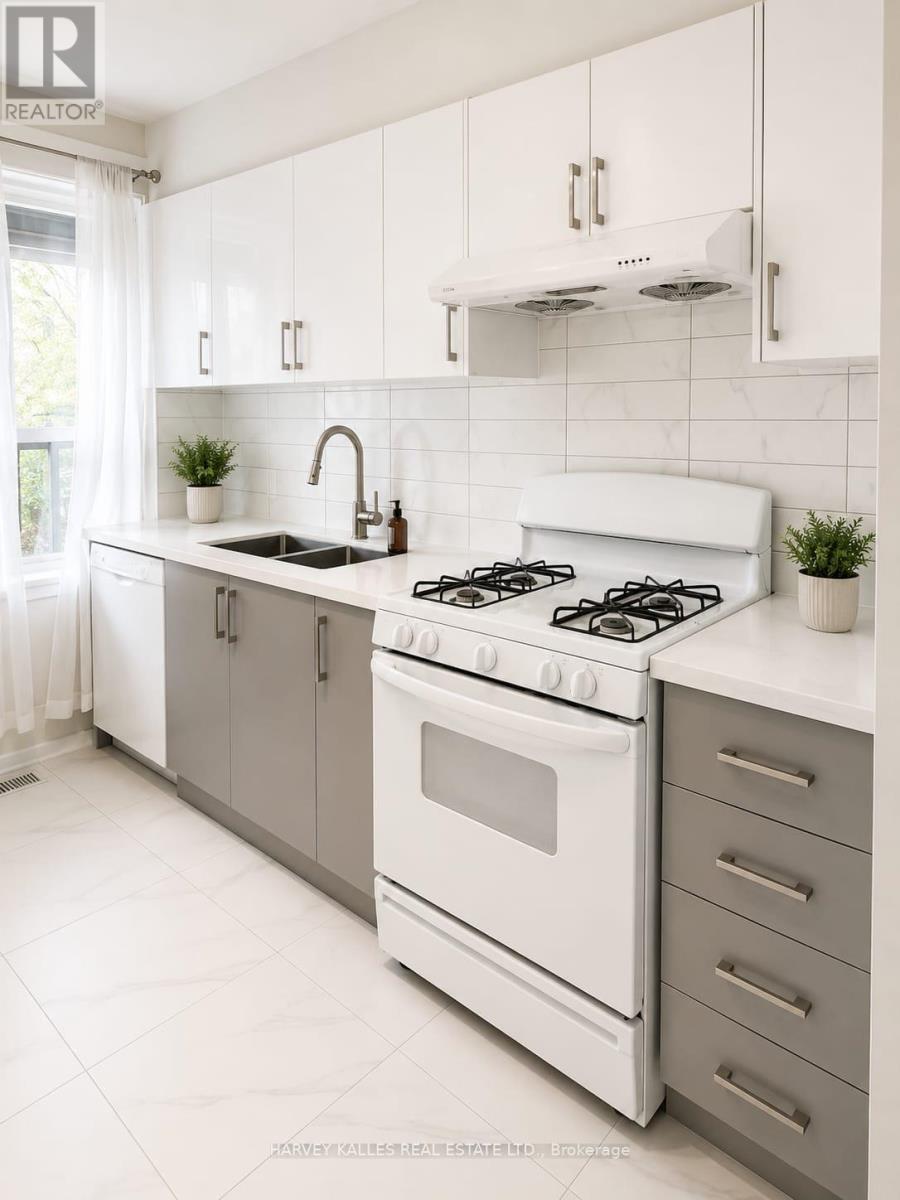 2nd Flr - 1355 Danforth Avenue, Toronto, Ontario  M4J 1N1 - Photo 7 - E13121410