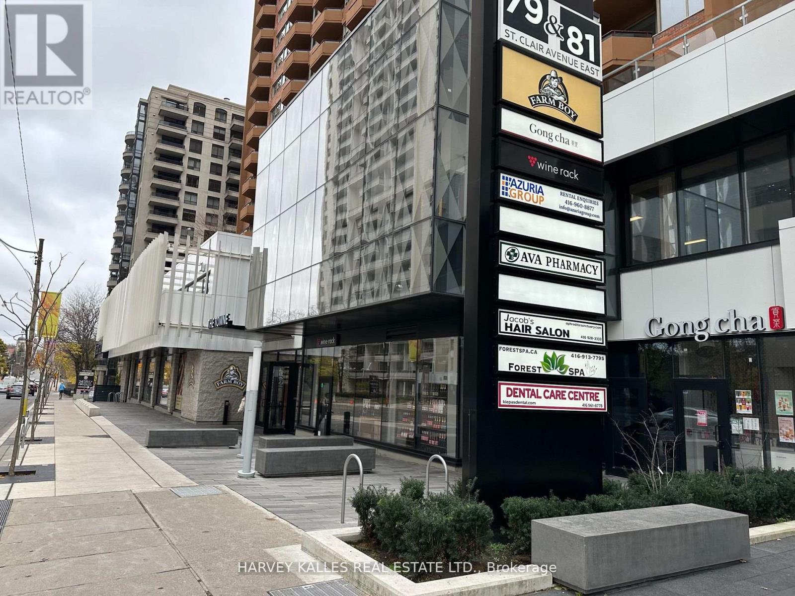 210 - 79 St Clair Avenue E, Toronto, Ontario M4T 1M5 - Photo 2 - C13124934