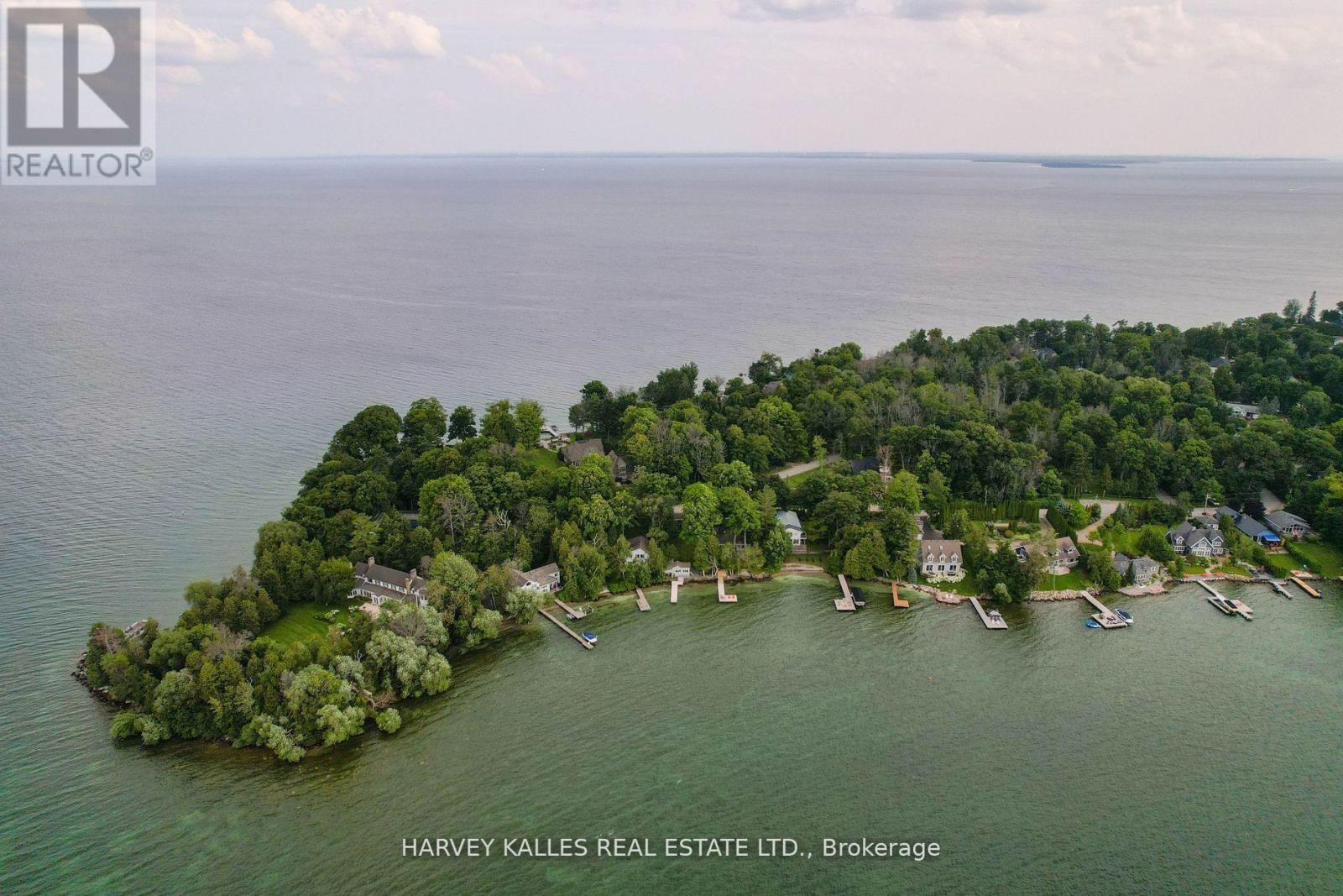 22 Gooch Park Drive, Innisfil, Ontario L9S 2S6 - Photo 2 - N13130500