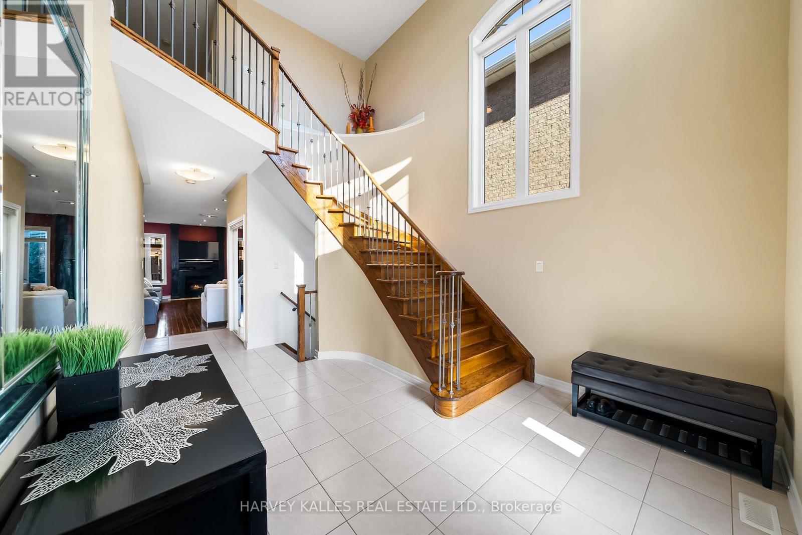 36 Boundbrook Drive, Brampton, Ontario L7A 0M2 - Photo 4 - W13130526