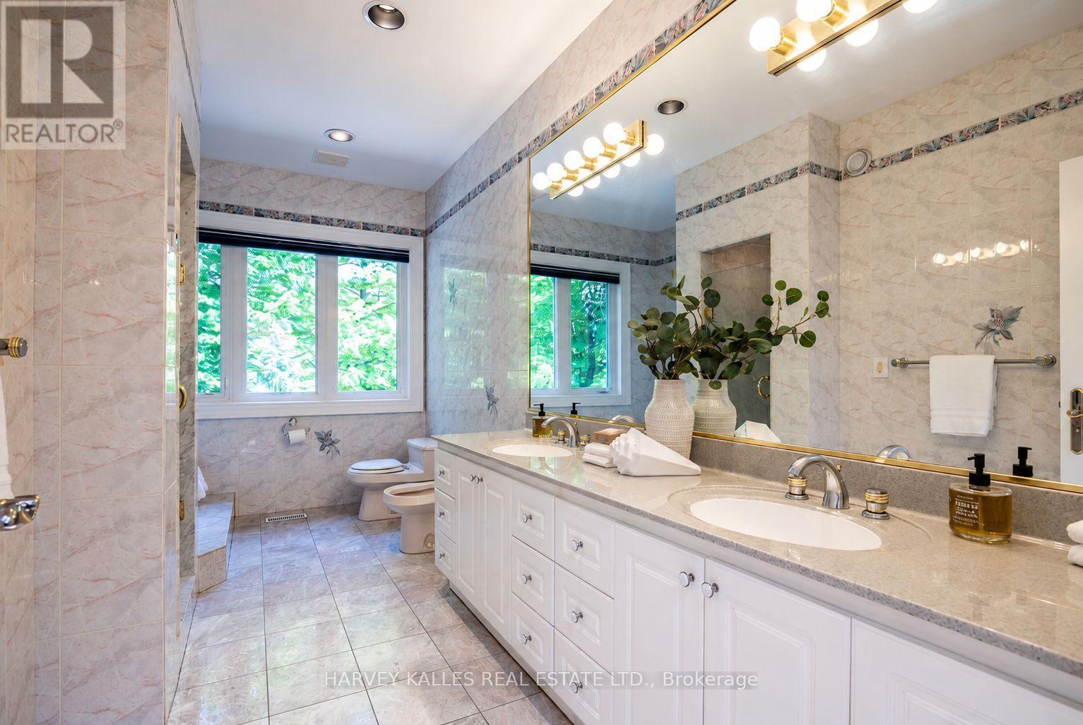 1 Knightswood Road, Toronto, Ontario  M4N 2G9 - Photo 17 - C13135628