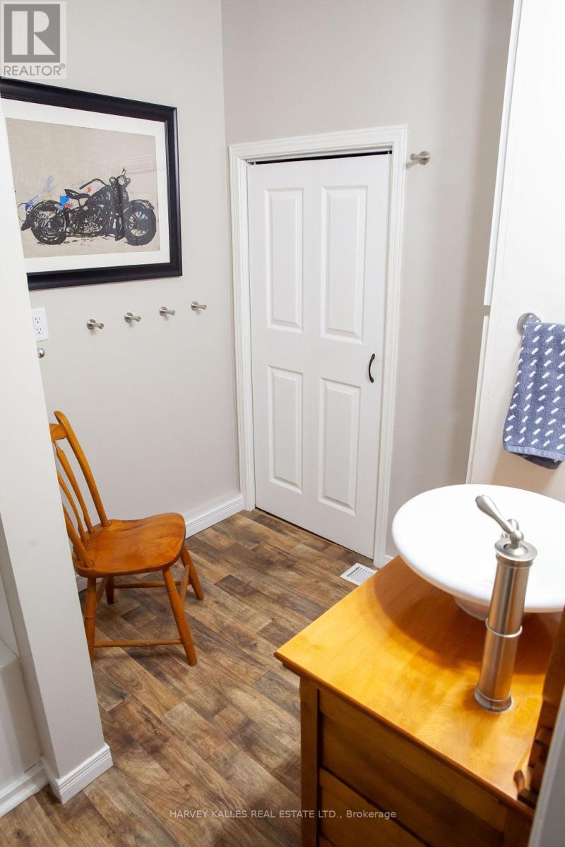8 School House Road, Prince Edward County, Ontario K0K 2P0 - Photo 14 - X13141176