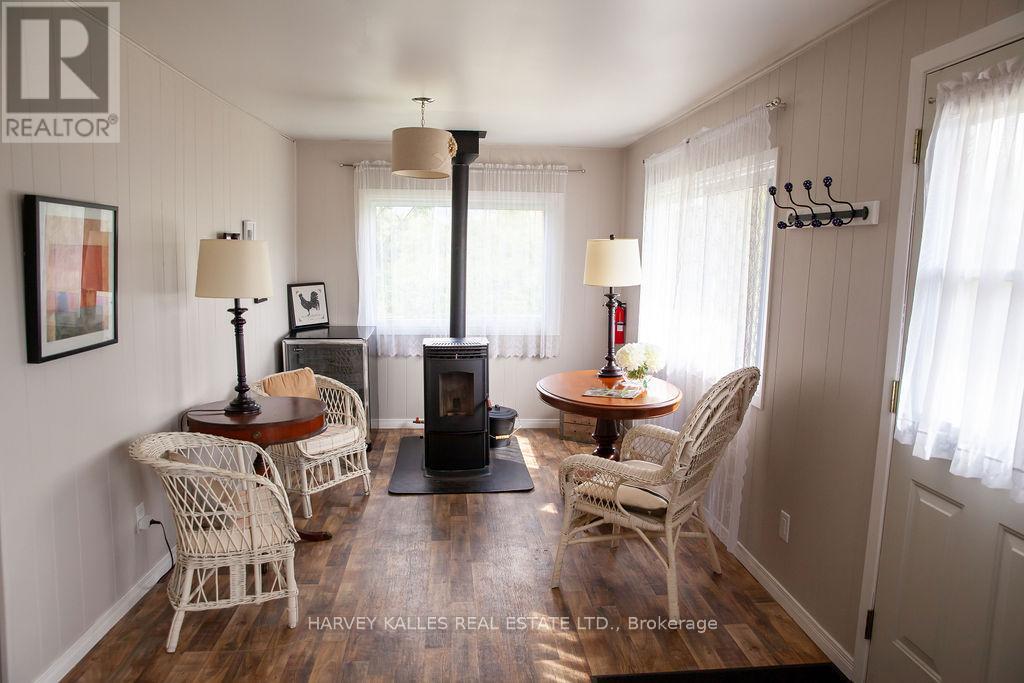 8 School House Road, Prince Edward County, Ontario K0K 2P0 - Photo 5 - X13141176