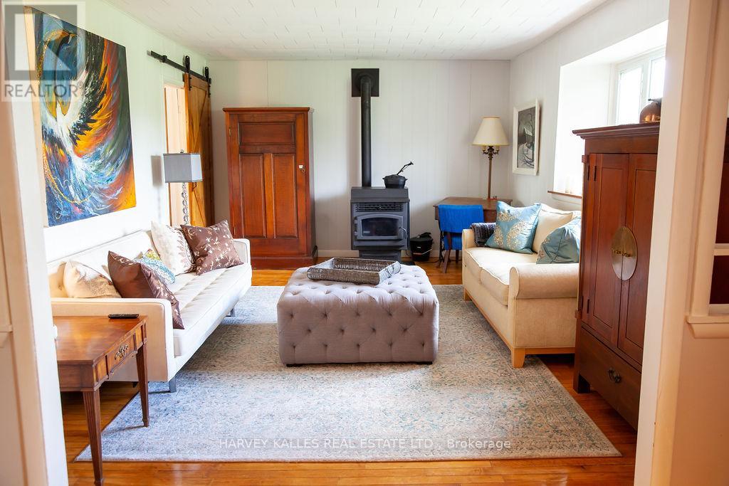 8 School House Road, Prince Edward County, Ontario K0K 2P0 - Photo 6 - X13141176