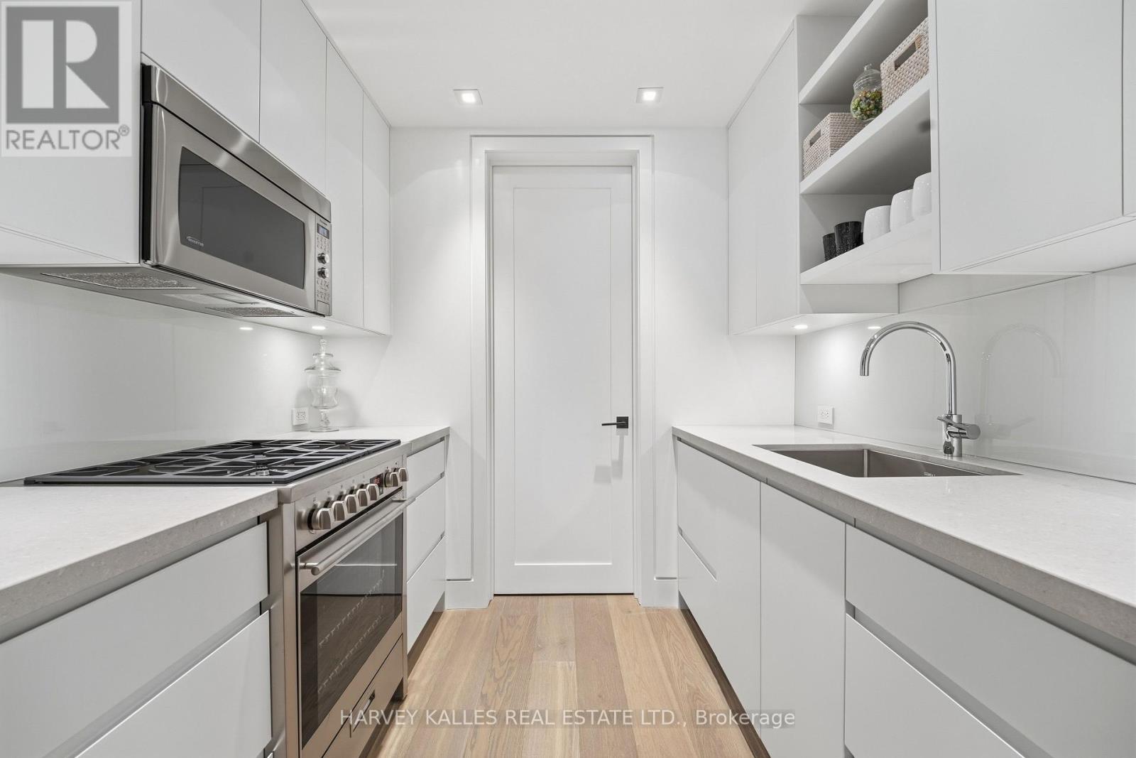 43 Hillholm Road, Toronto, Ontario  M5P 1M4 - Photo 27 - C13142106