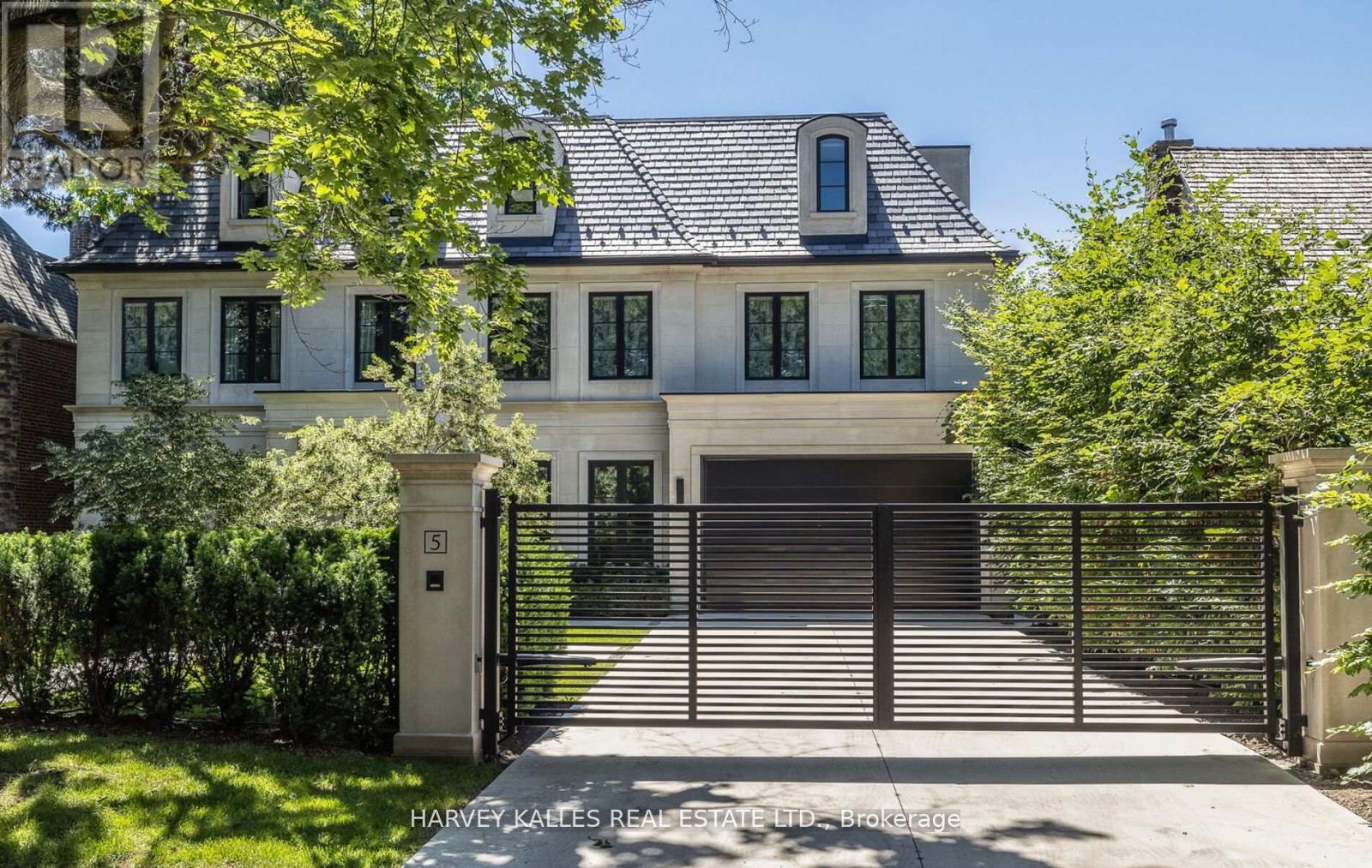 5 Dewbourne Avenue, Toronto, Ontario  M5P 1Z1 - Photo 48 - C13142424