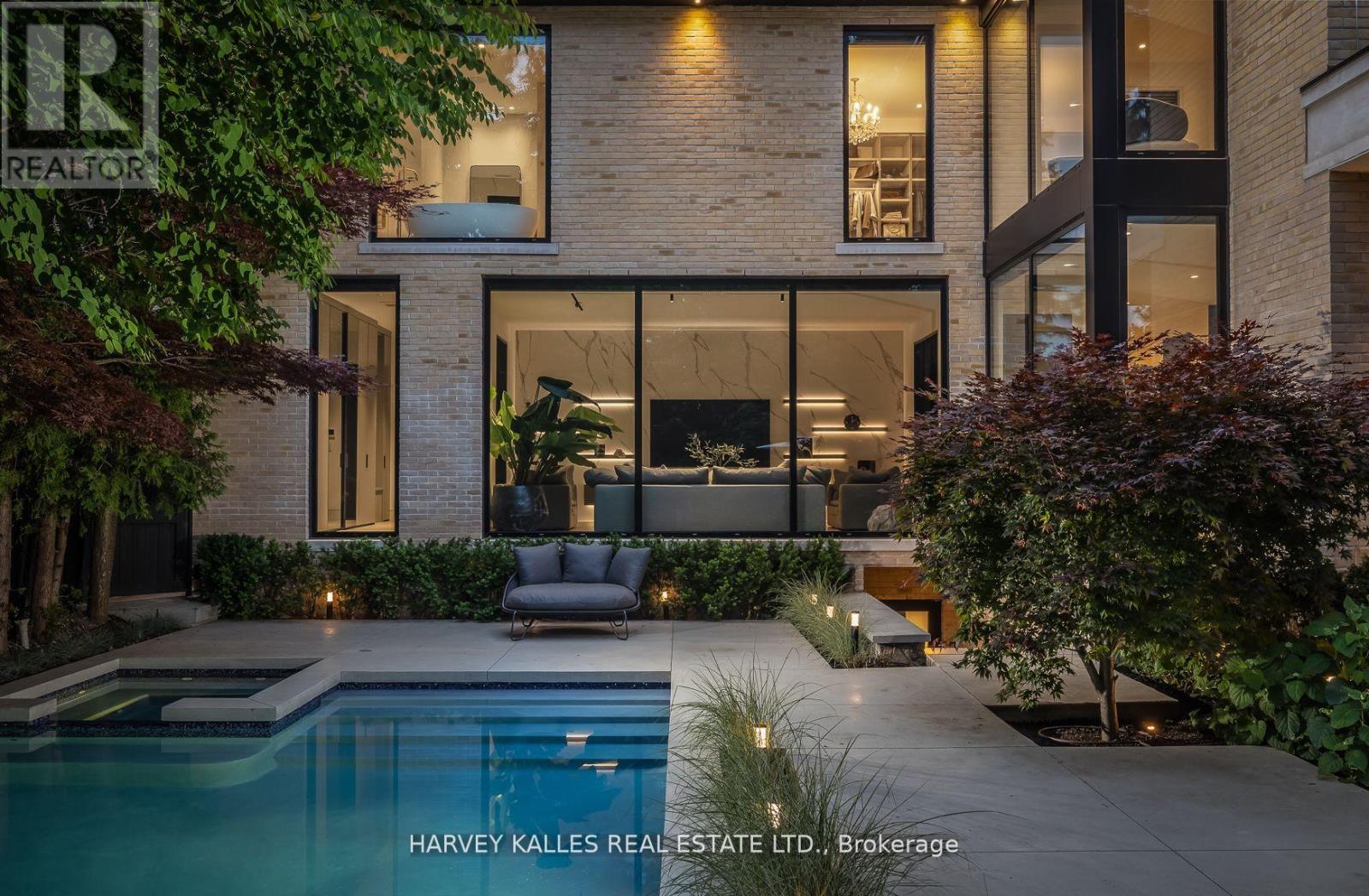 5 Dewbourne Avenue, Toronto, Ontario  M5P 1Z1 - Photo 49 - C13142424