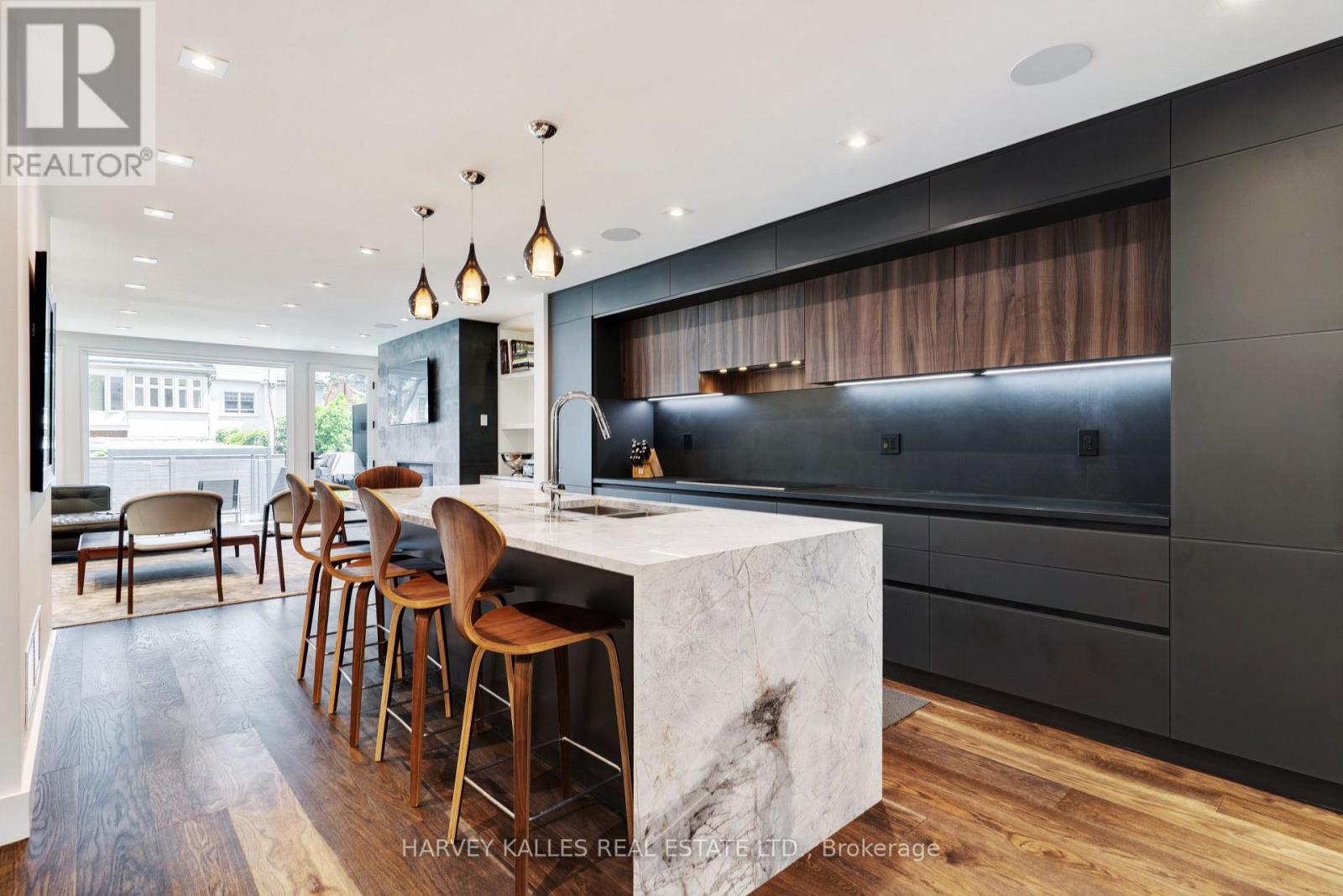 305 Glen Road, Toronto, Ontario  M4W 2X4 - Photo 12 - C13142766
