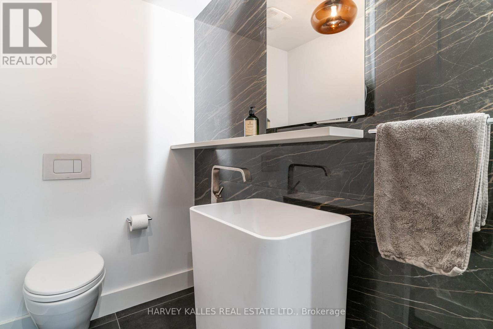 305 Glen Road, Toronto, Ontario  M4W 2X4 - Photo 16 - C13142766