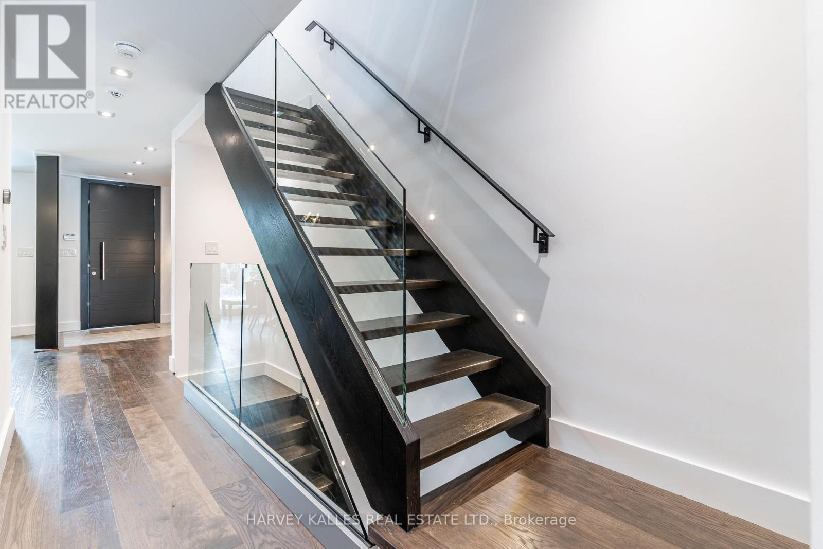 305 Glen Road, Toronto, Ontario  M4W 2X4 - Photo 17 - C13142766