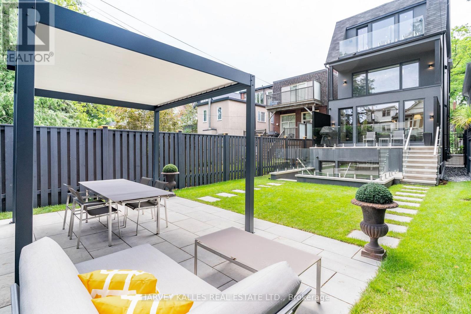 305 Glen Road, Toronto, Ontario  M4W 2X4 - Photo 41 - C13142766