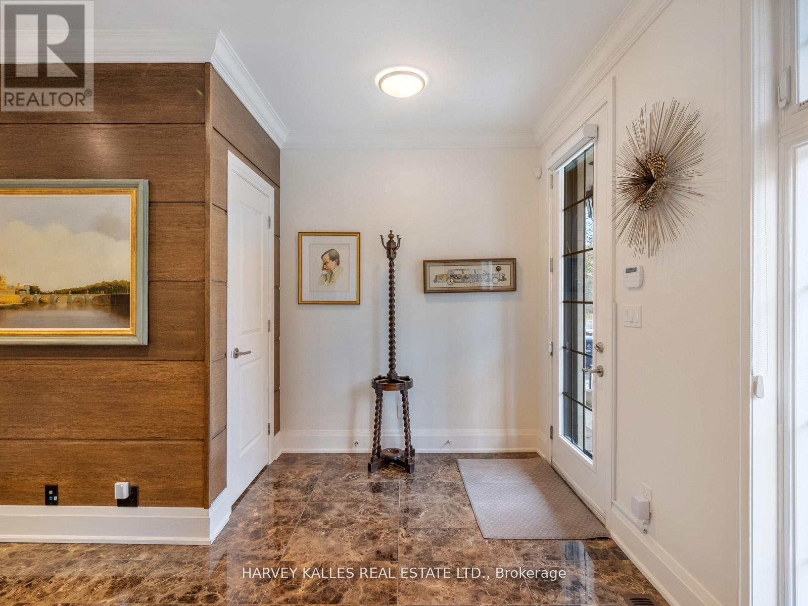 2460a Bayview Avenue, Toronto, Ontario M2L 0A3 - Photo 3 - C13145610