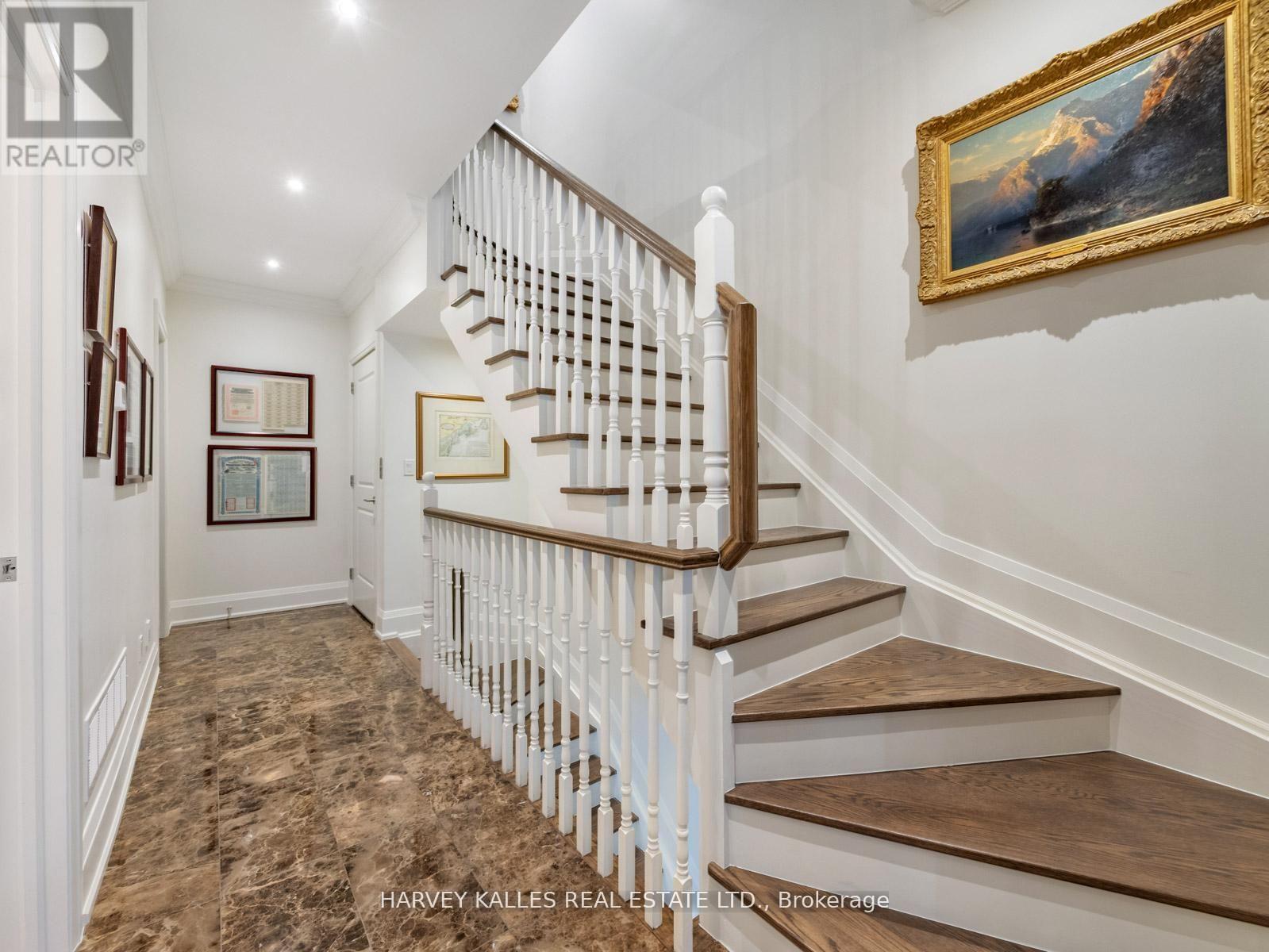 2460a Bayview Avenue, Toronto, Ontario M2L 0A3 - Photo 9 - C13145610