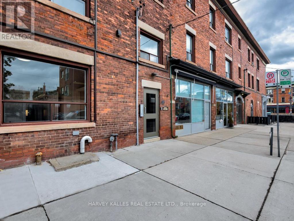 163 LAUDER AVENUE, Toronto, Ontario