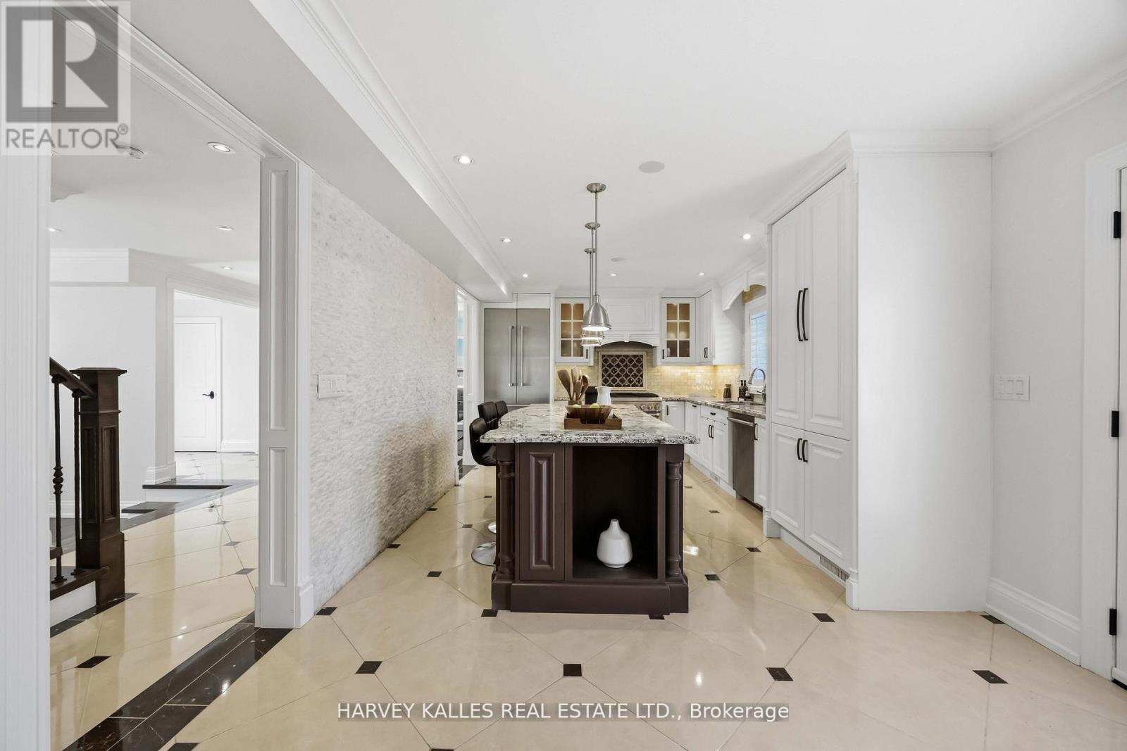 27 Ashley Park Road, Toronto, Ontario M9A 4C9 - Photo 11 - W13146672