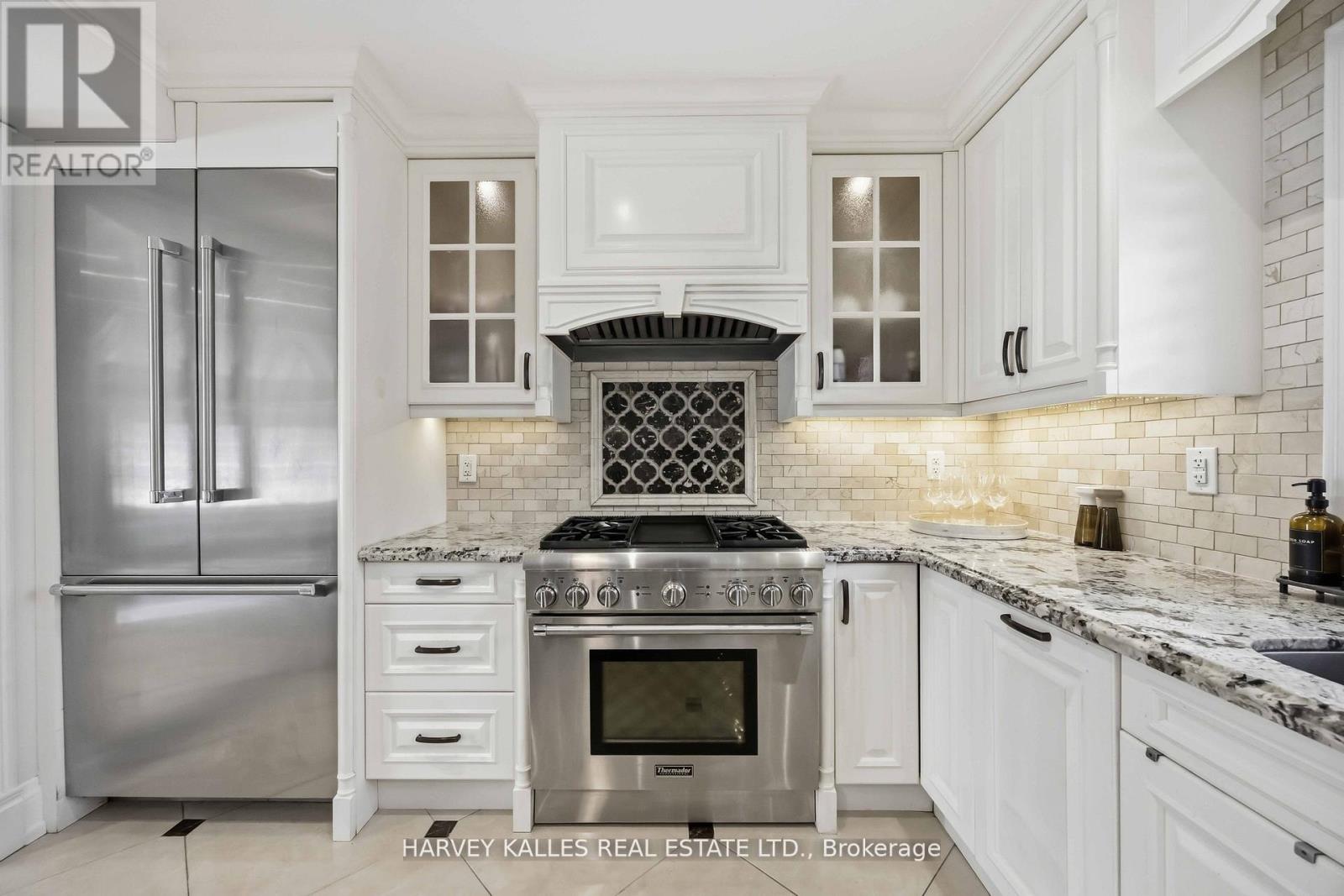 27 Ashley Park Road, Toronto, Ontario M9A 4C9 - Photo 13 - W13146672
