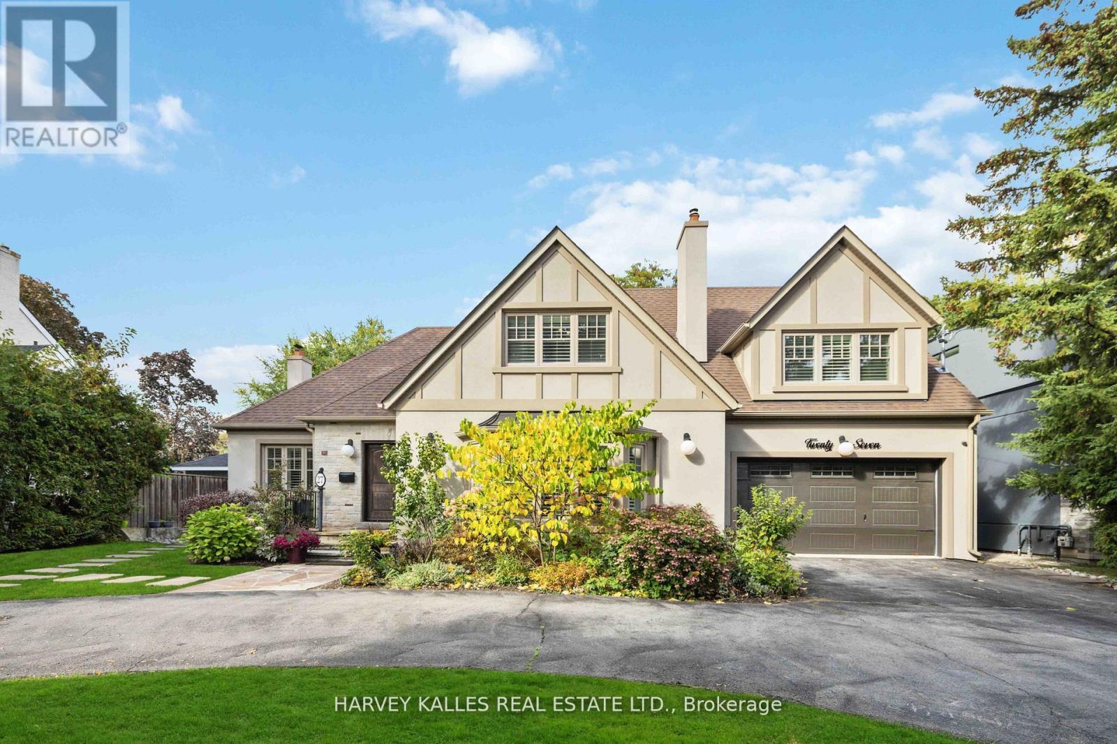 27 Ashley Park Road, Toronto, Ontario M9A 4C9 - Photo 3 - W13146672
