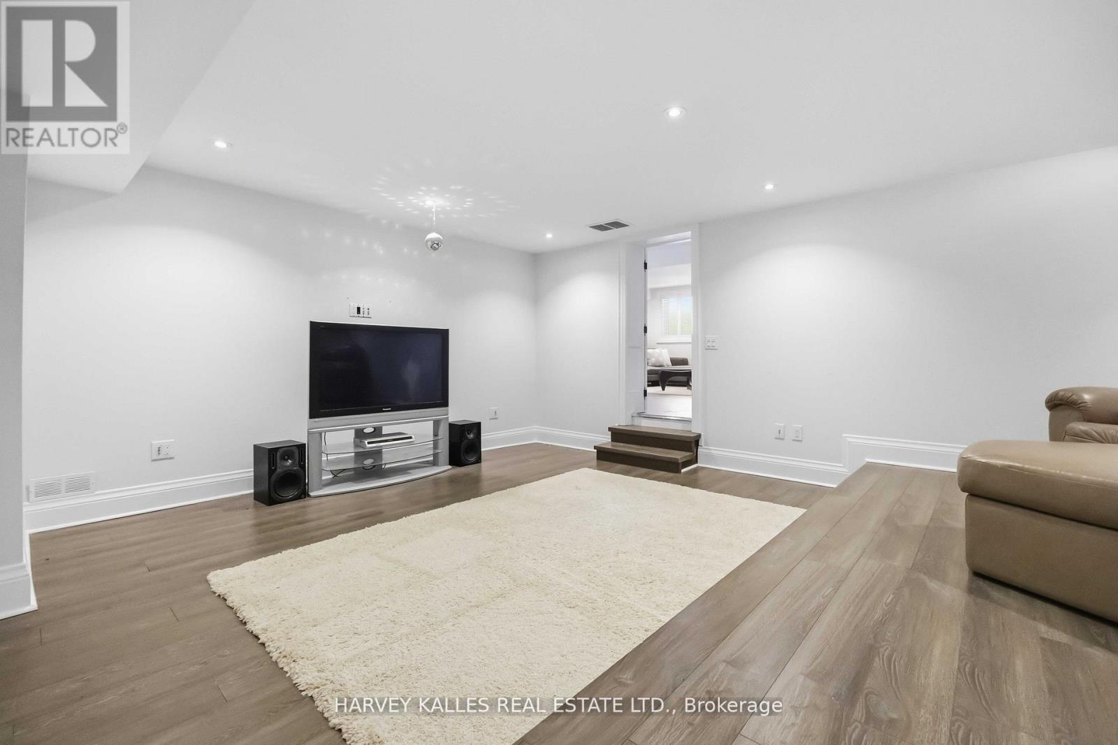 27 Ashley Park Road, Toronto, Ontario M9A 4C9 - Photo 34 - W13146672