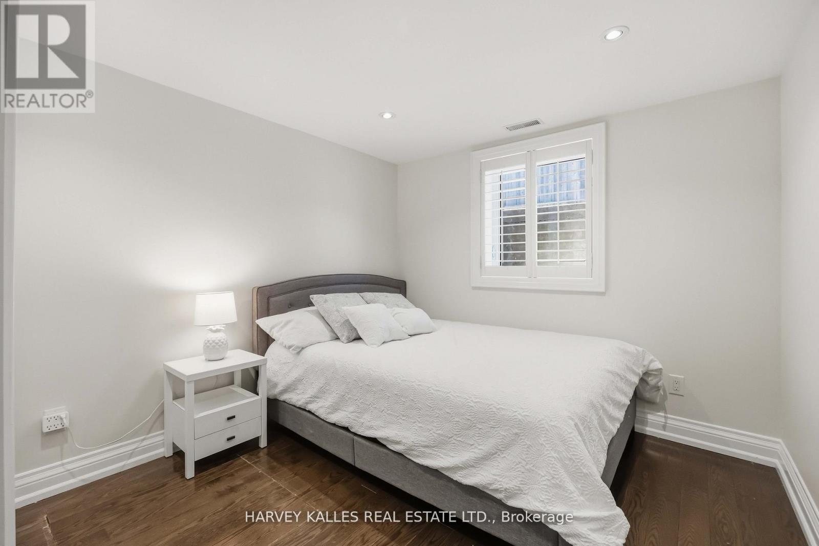 27 Ashley Park Road, Toronto, Ontario M9A 4C9 - Photo 36 - W13146672