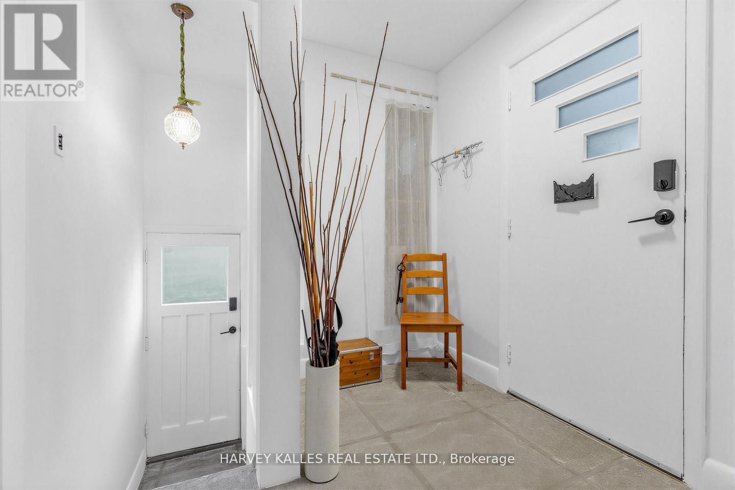 246 Burnett Avenue, Toronto, Ontario  M2N 1V8 - Photo 3 - C13148476