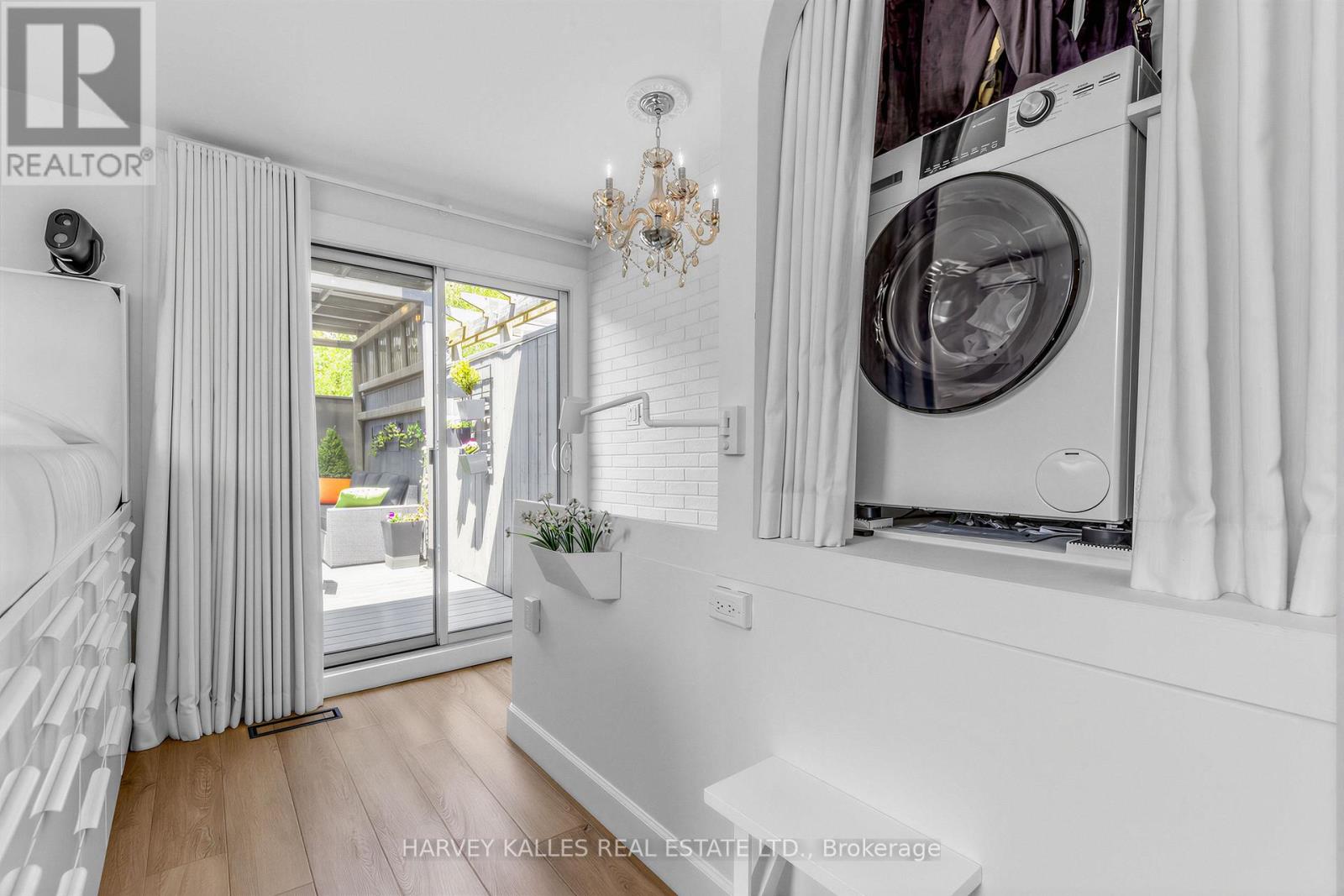210 Gerrard Street E, Toronto, Ontario M5A 2E6 - Photo 25 - C13152164