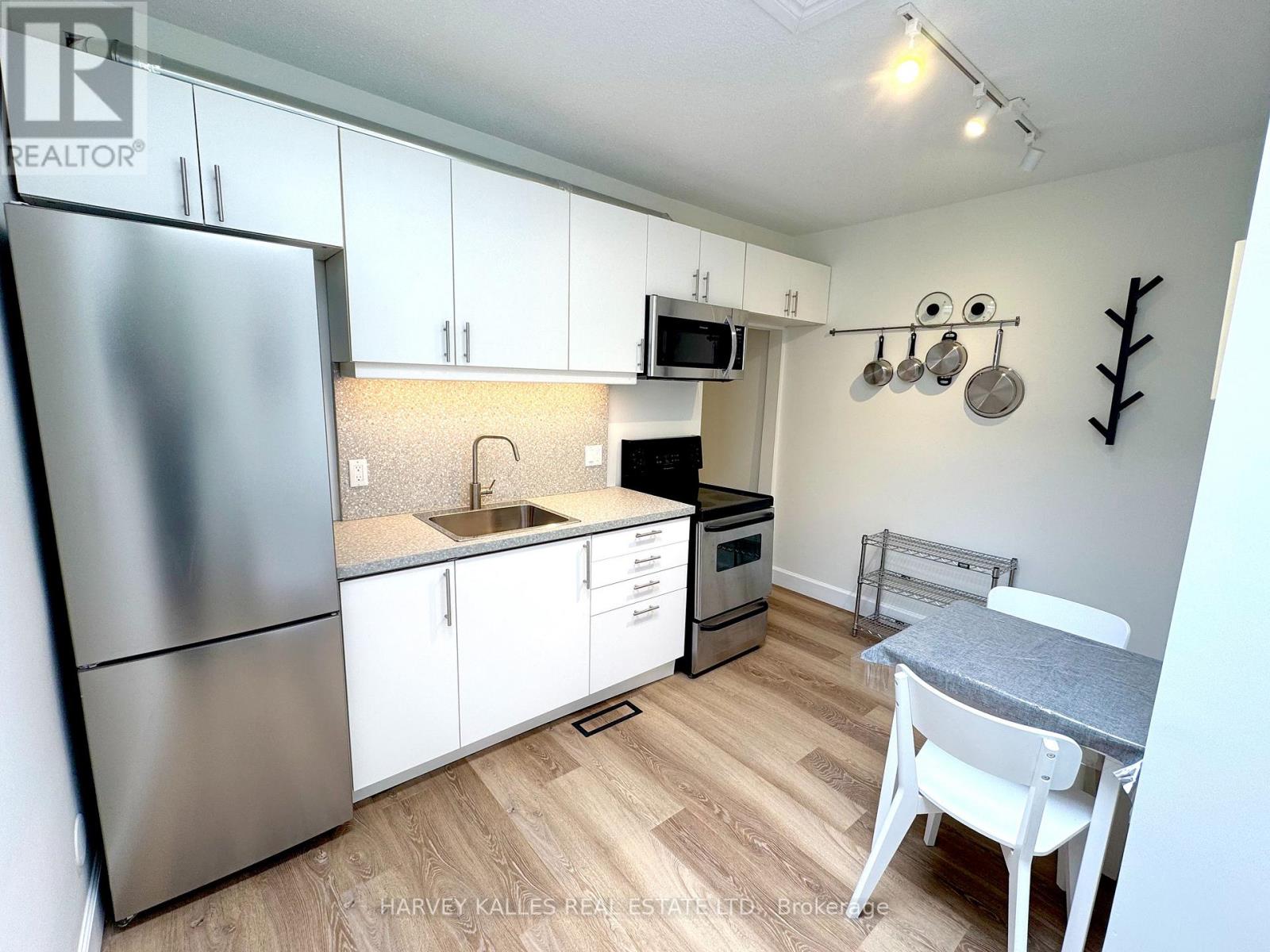 210 Gerrard Street E, Toronto, Ontario M5A 2E6 - Photo 40 - C13152164