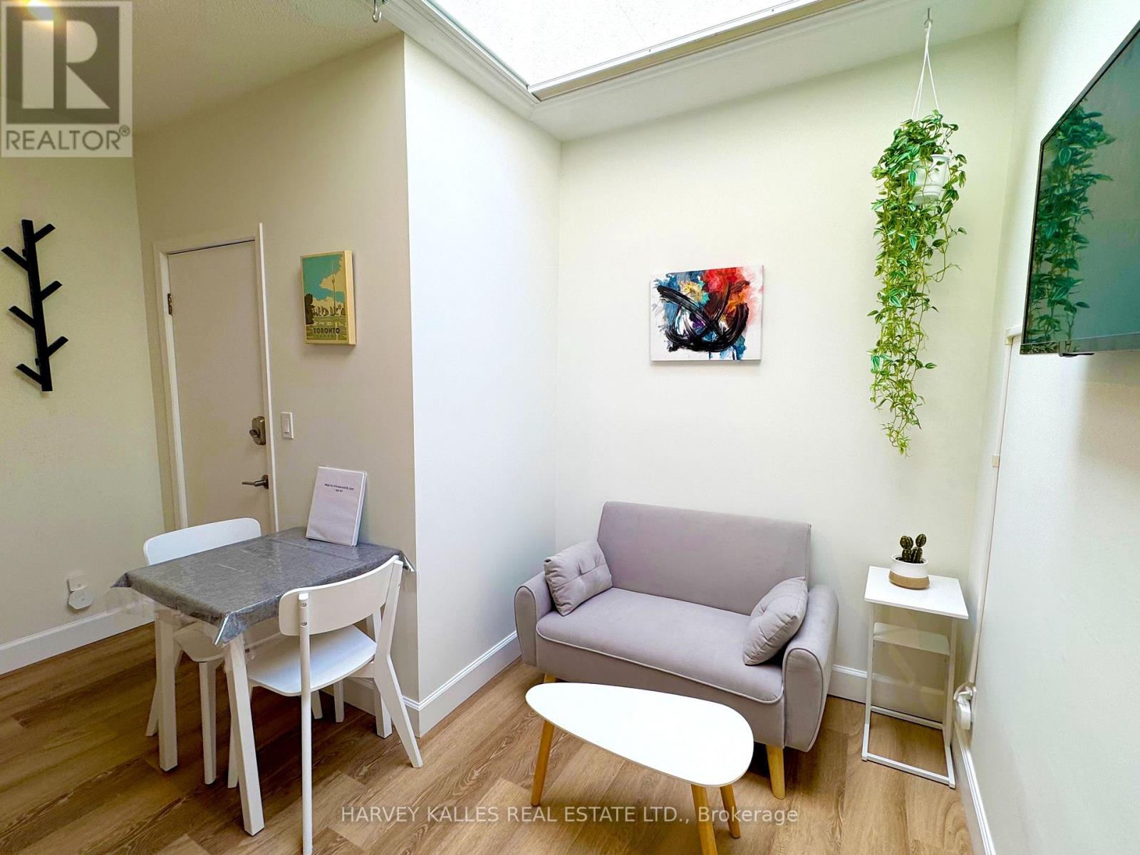 210 Gerrard Street E, Toronto, Ontario M5A 2E6 - Photo 47 - C13152164