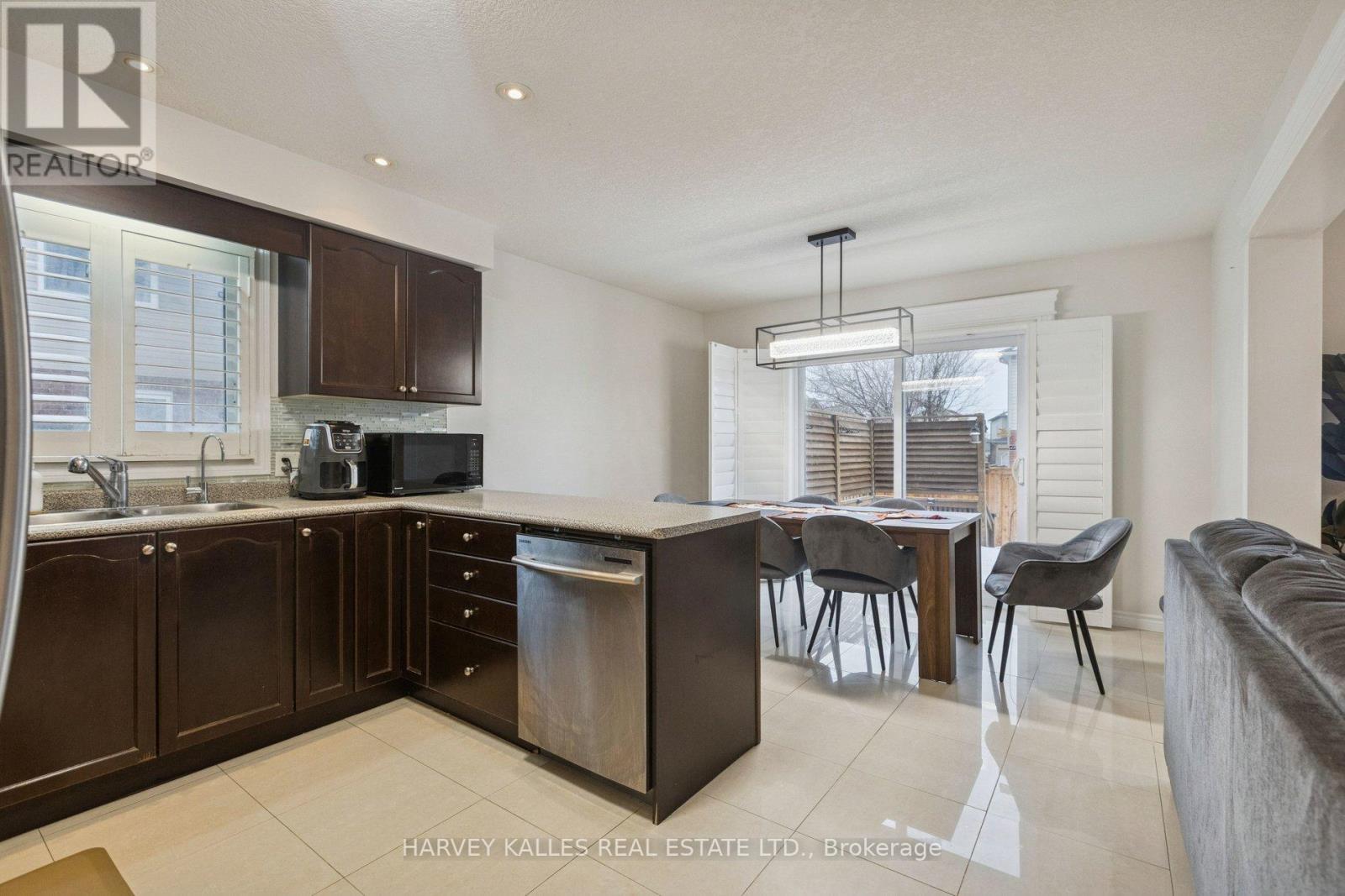 409 Tealby Crescent, Waterloo, Ontario N2J 4Y8 - Photo 11 - X13161324