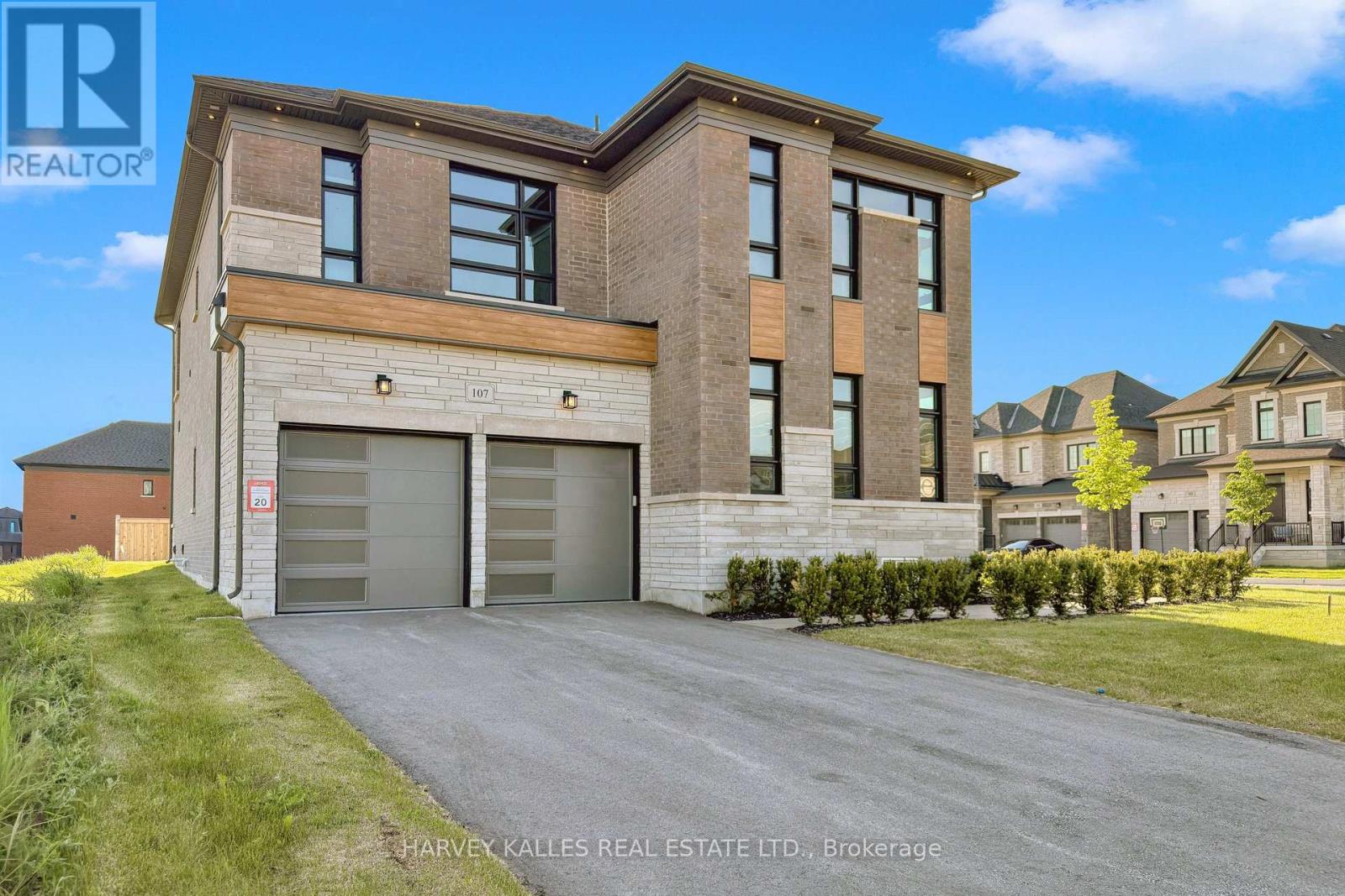 107 Winthrop Crescent, Vaughan, Ontario  L3L 0E5 - Photo 3 - N13171452