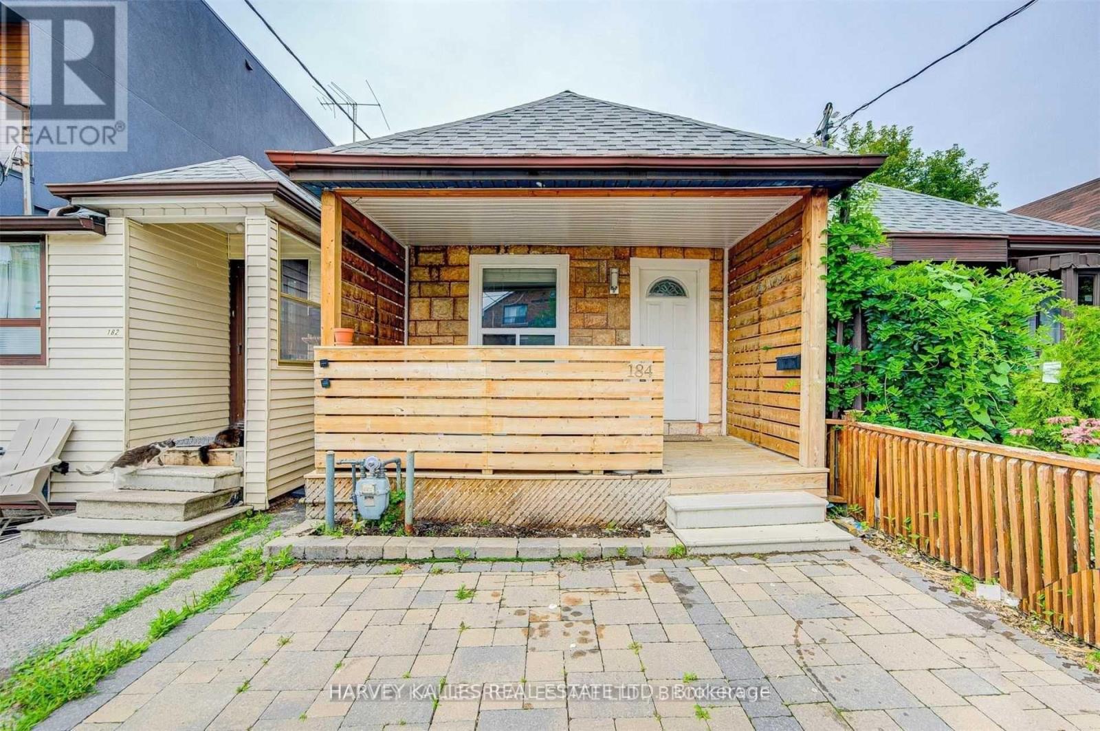 LOWER - 184 CEDRIC AVENUE, Toronto, Ontario