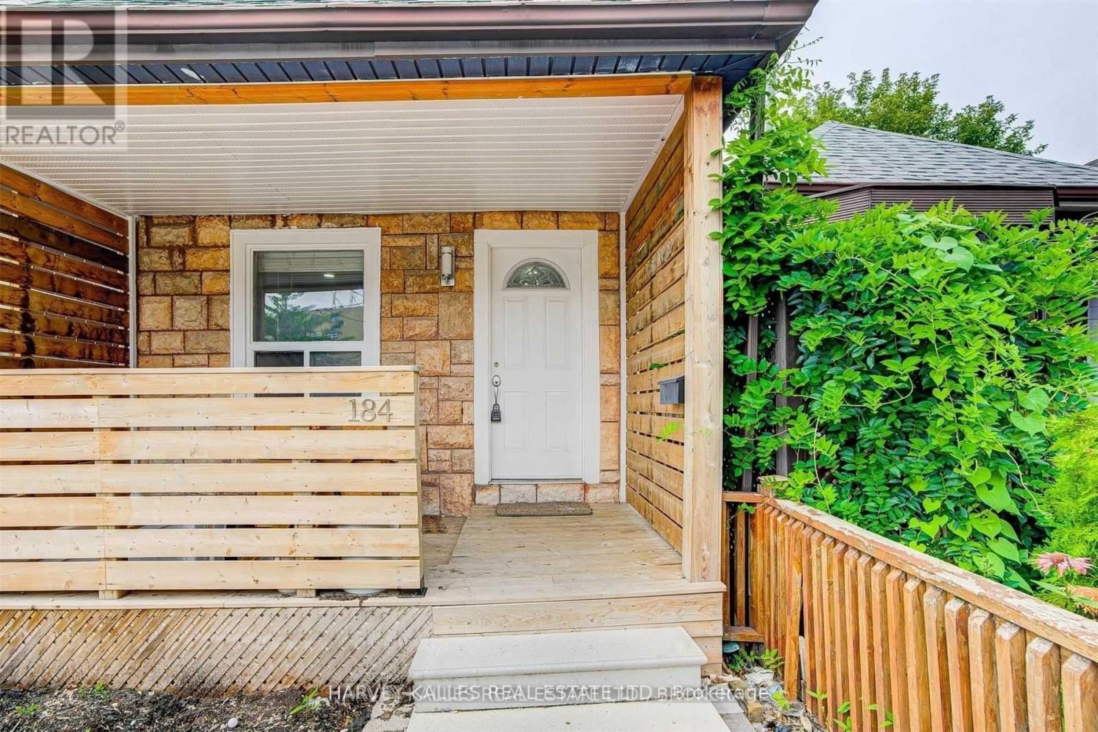 Lower - 184 Cedric Avenue, Toronto, Ontario  M6C 3X8 - Photo 3 - C13172438
