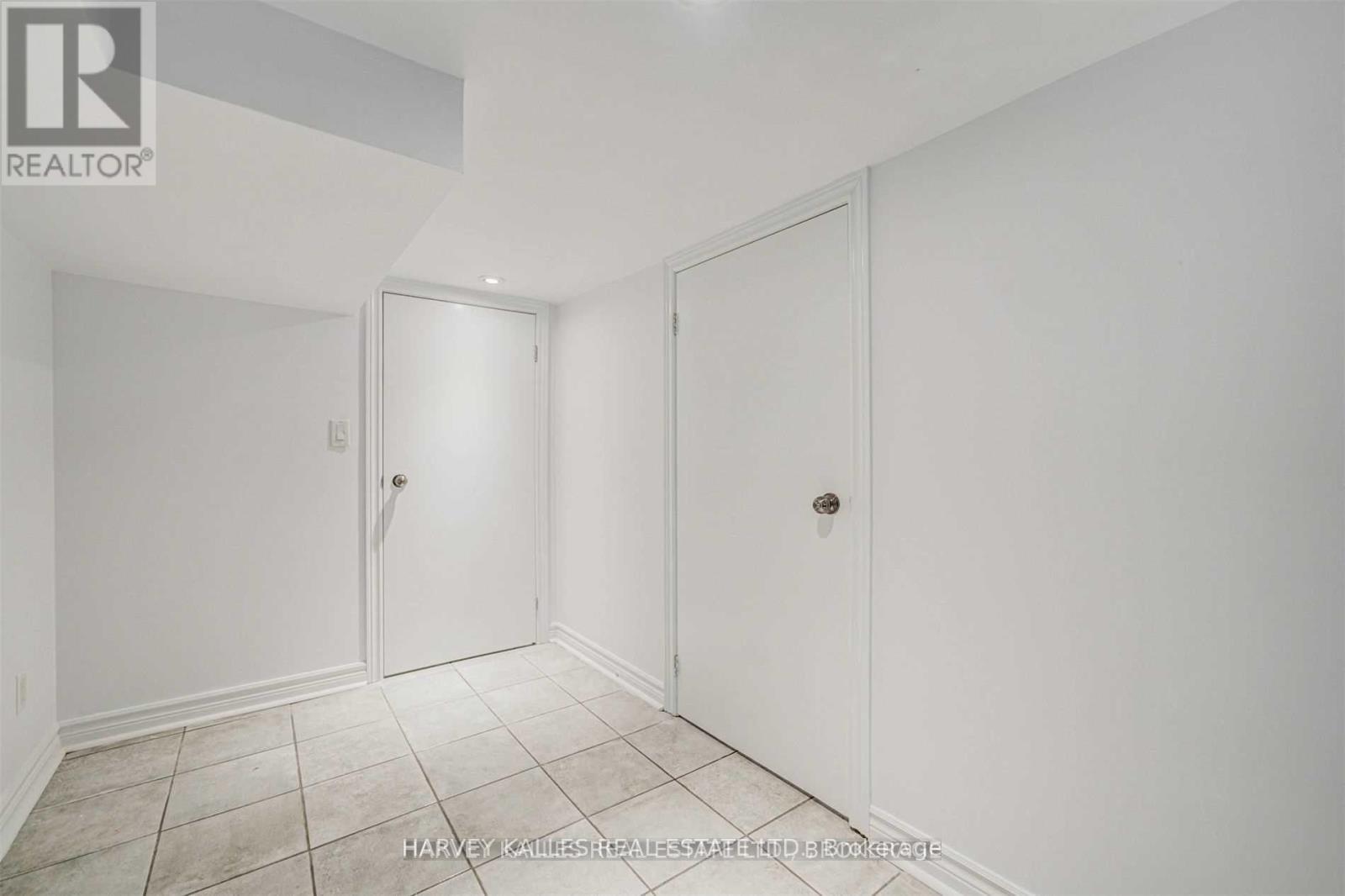 Lower - 184 Cedric Avenue, Toronto, Ontario  M6C 3X8 - Photo 9 - C13172438