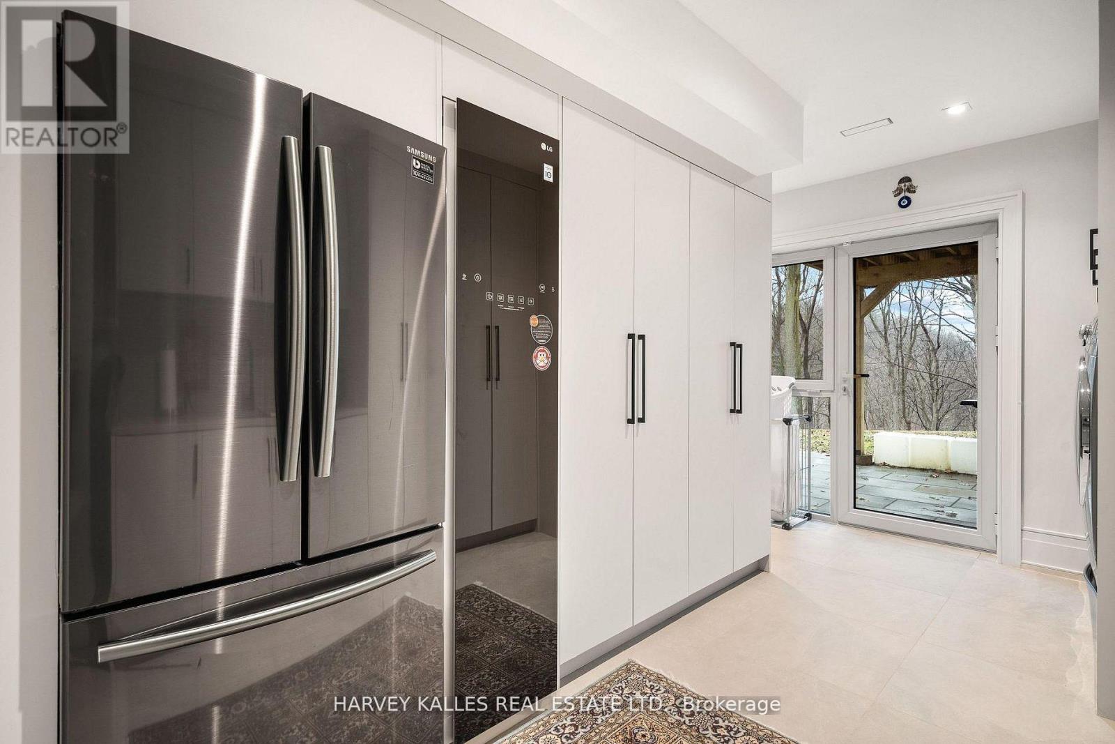 140 Sandringham Drive, Toronto, Ontario  M3H 1E3 - Photo 36 - C13175004