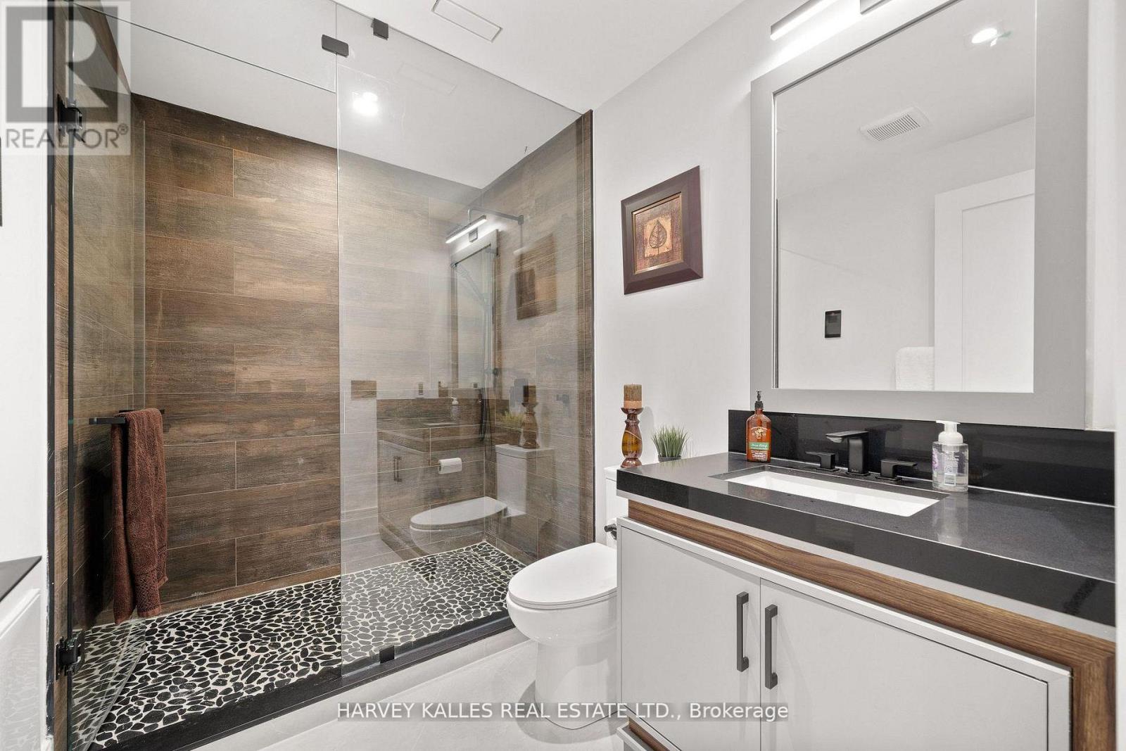140 Sandringham Drive, Toronto, Ontario  M3H 1E3 - Photo 44 - C13175004